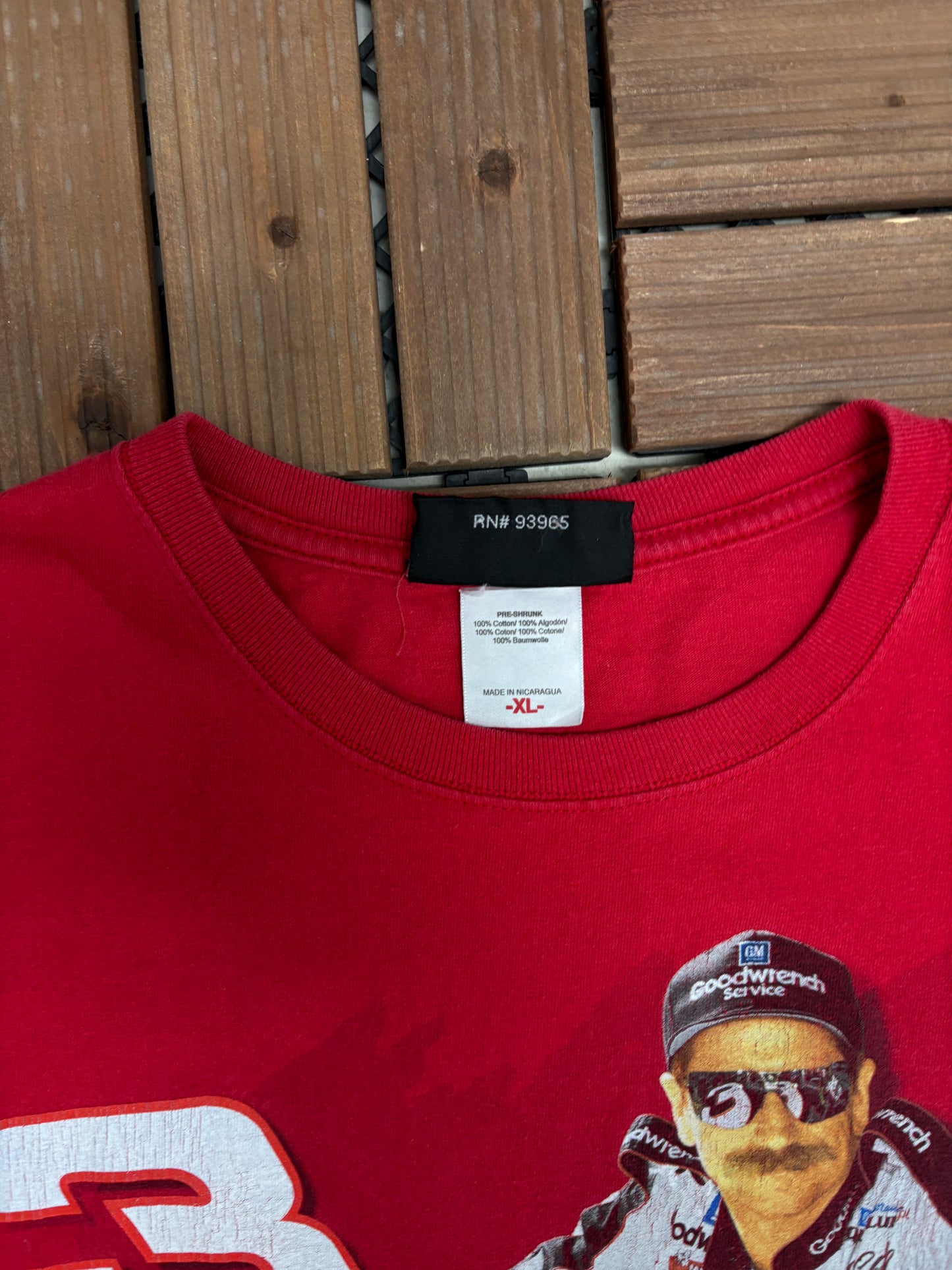 Dale Earnhardt NASCAR Graphic Tee | Size X-Large | Vintage 2000s NASCAR Racing Red T-Shirt |