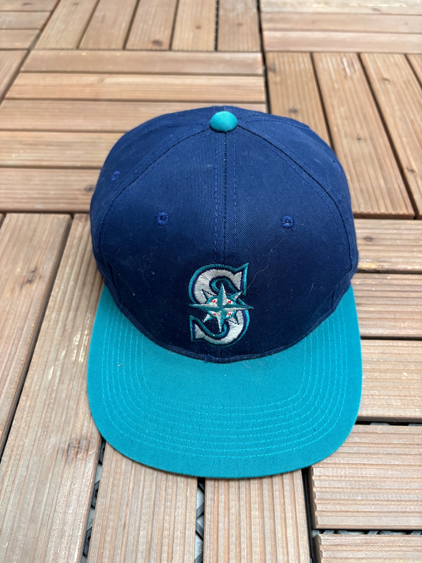 Seattle Mariners Embroidered Graphic Hat | Snap Back | Vintage 2000s MLB Baseball Blue Hat |