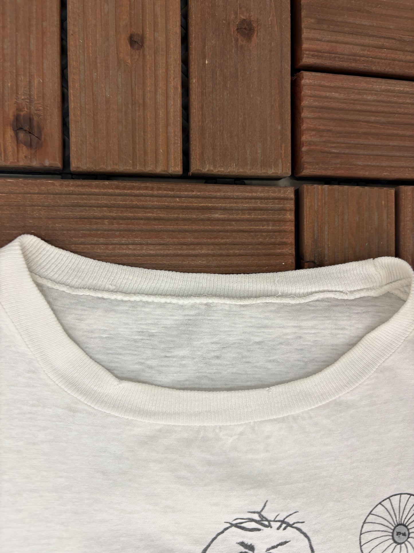 The Duck Stops Here Graphic Tee | Size Large | Vintage 1990s Cartoon White T-Shirt |