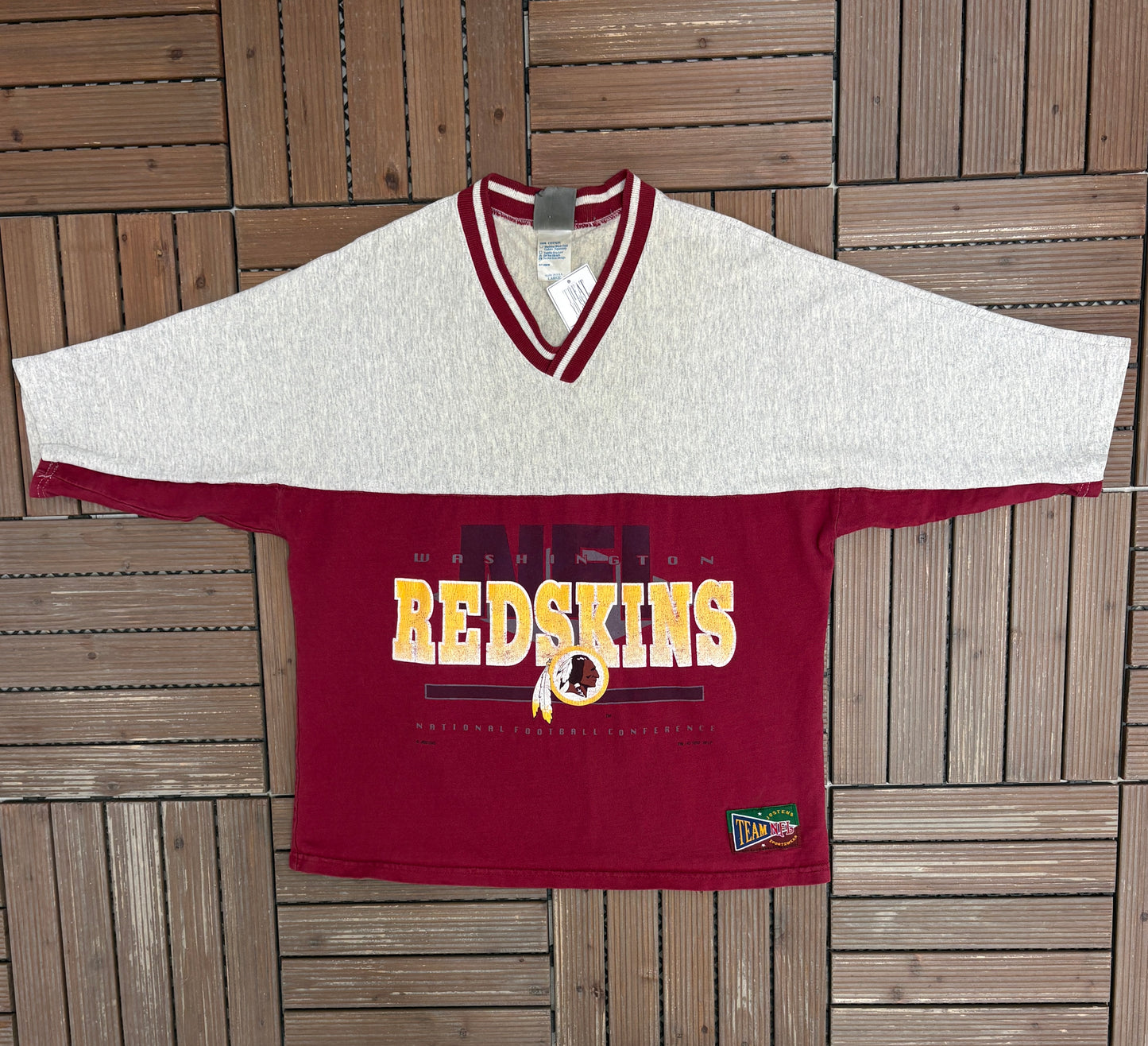 Washington Redskins Graphic Tee | Size Large | Vintage 1990s NFL Football Red T-Shirt |