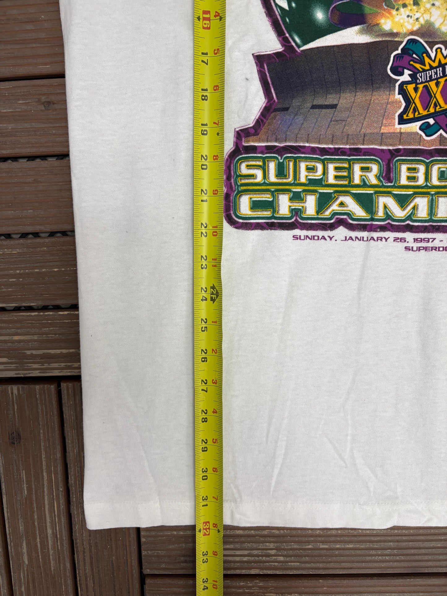 Green Bay Packers Super Bowl XXXI Champions Graphic Tee | Size Large | Vintage 1990s NFL Football White T-Shirt |