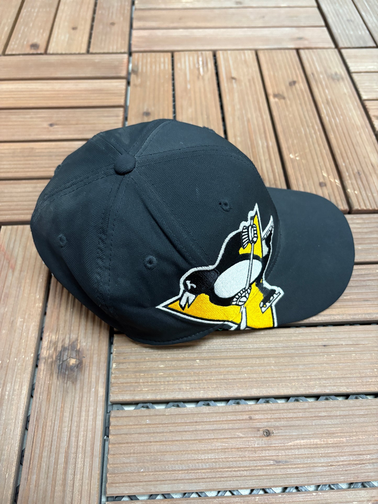 Pittsburgh Penguins Embroidered Graphic Hat | Size Small/Medium | Vintage 2000s CCM NHL Hockey Black Cap |