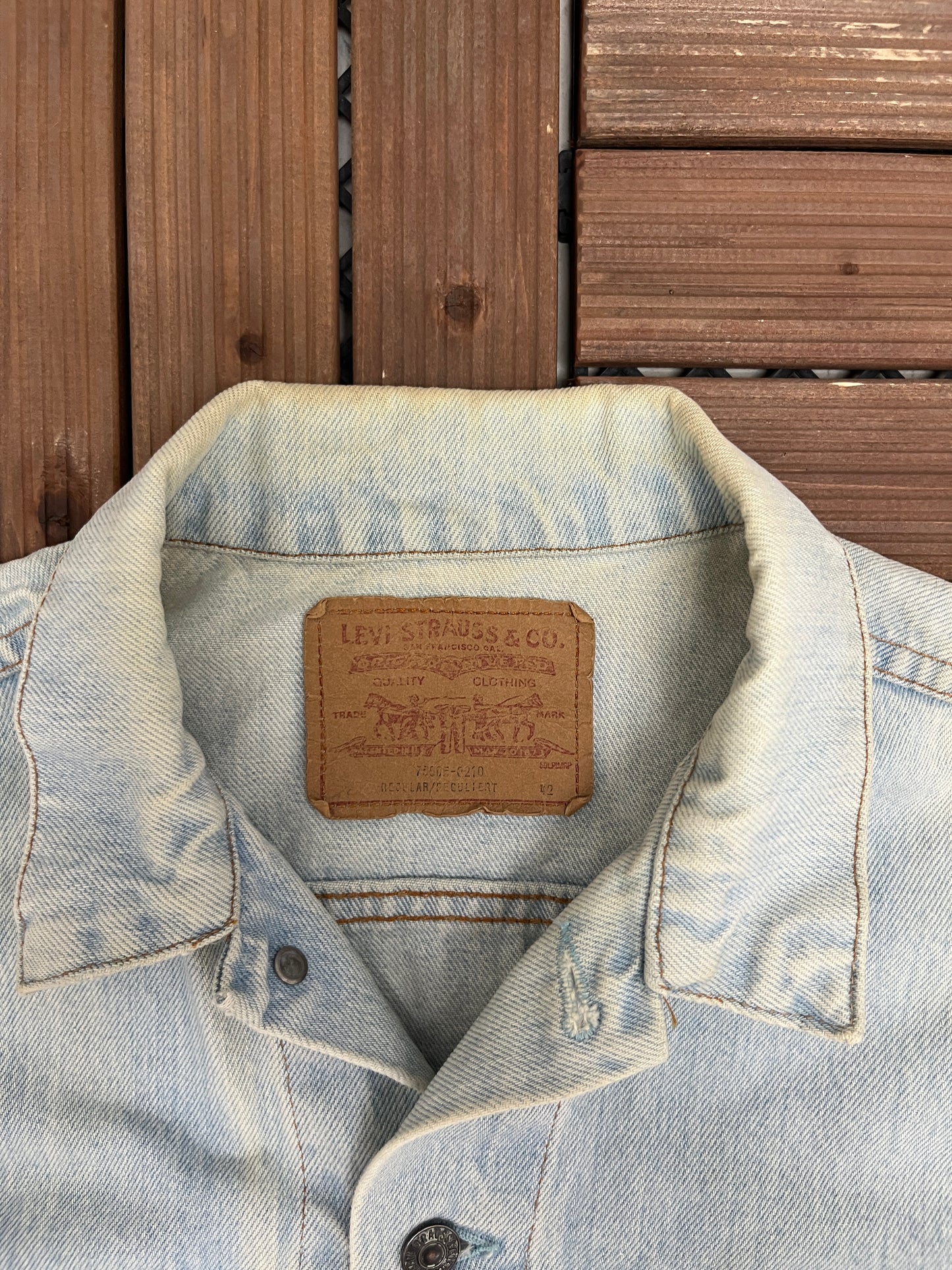 Levi's 75506-0210 Red Tab Denim Jacket | Size 42 | Vintage 2000s Blue Jean Trucker Jacket |