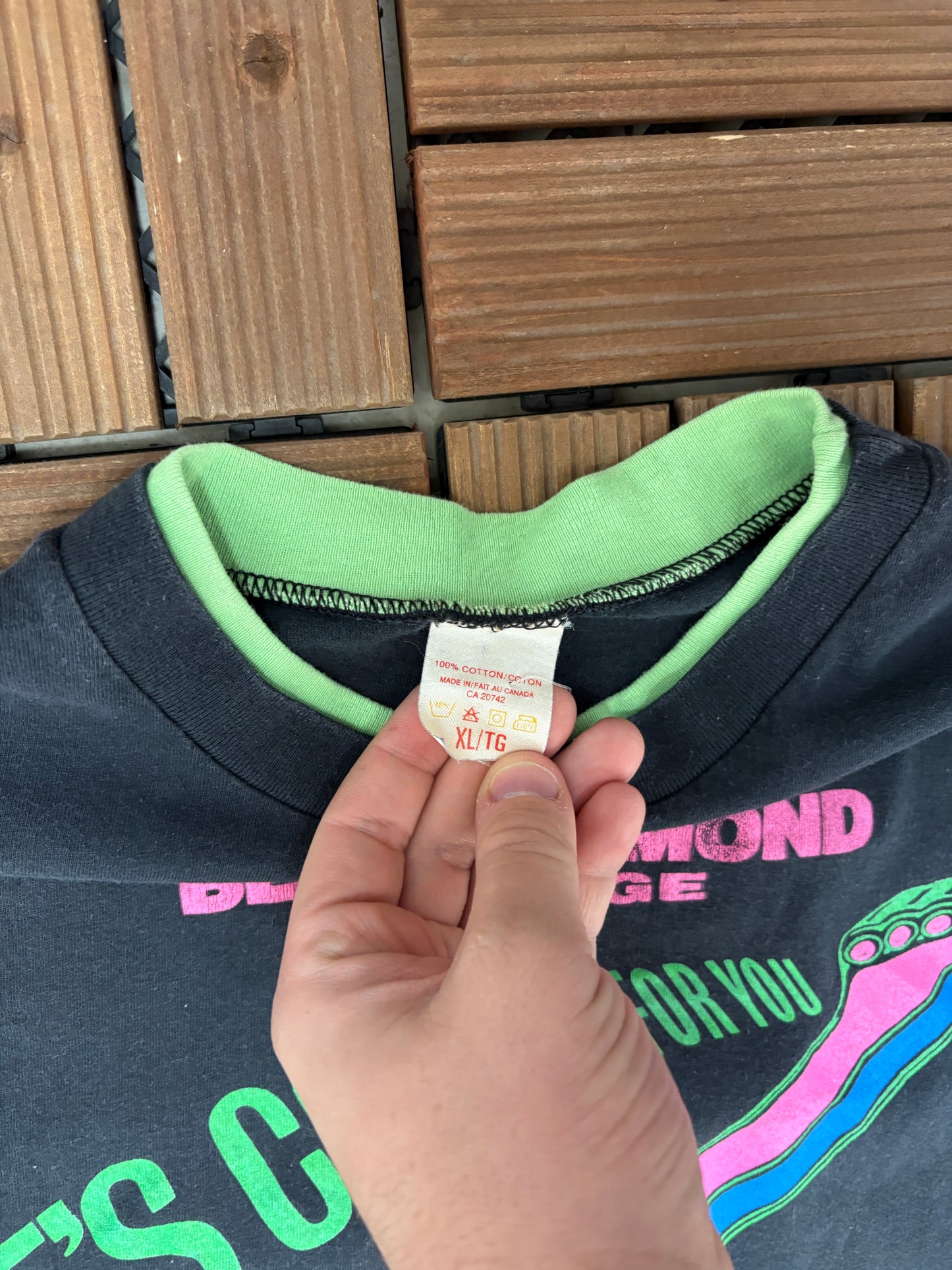 Molson Canadian Rocks Blue Diamond Lounge Graphic Tee | Size X-Large | Vintage 1990s Promotional Black T-Shirt |