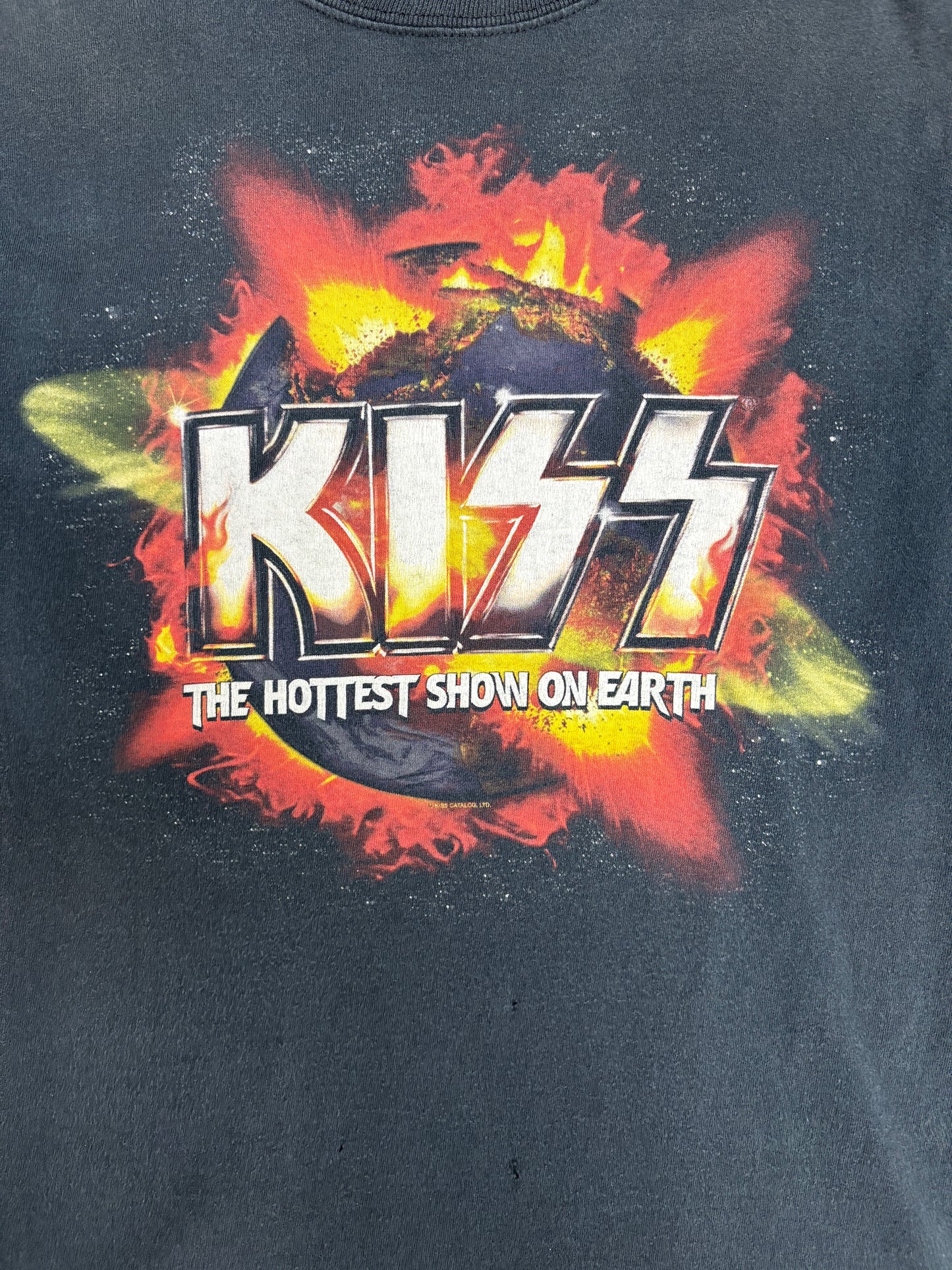 Kiss The Hottest Show On Earth Graphic Tee | Size Small | Vintage 2000s Rock Band Black T-Shirt |