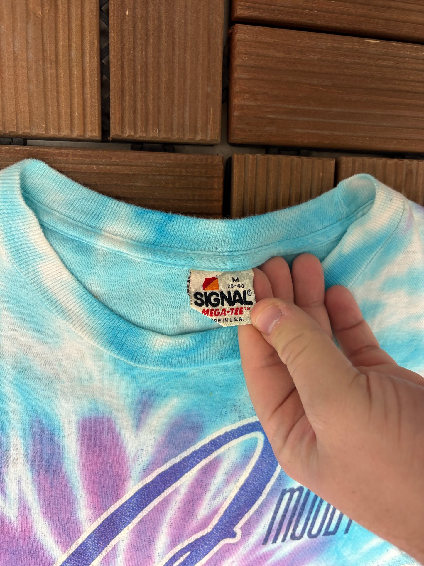 The Moody Blues Sur La Mer Graphic Tee | Size Medium | Vintage 1980s Rock Band Tie Dye T-Shirt |