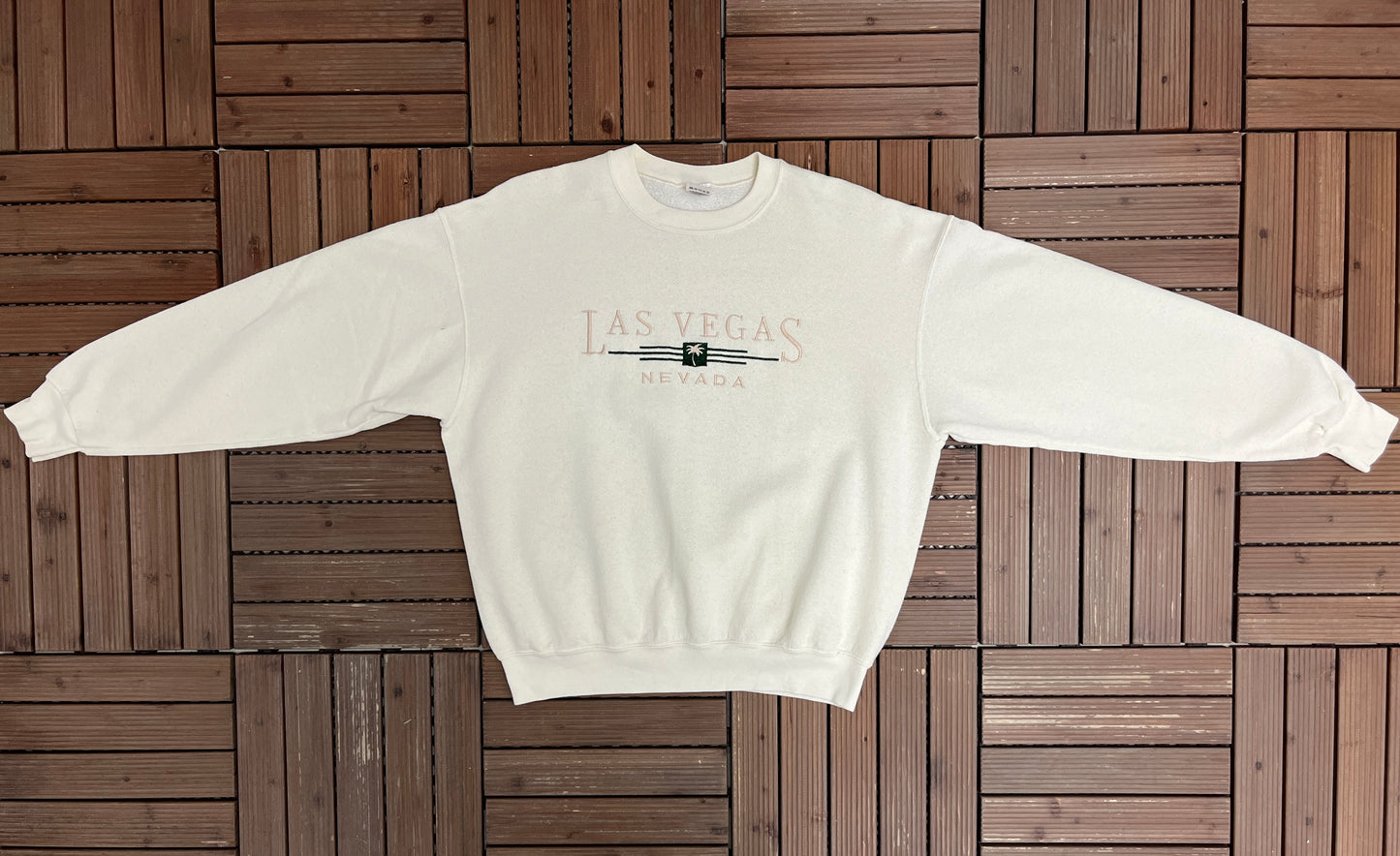 Las Vegas, Nevada Graphic Crewneck | Size Large | Vintage 1990s Promotional Tourist White Sweater |