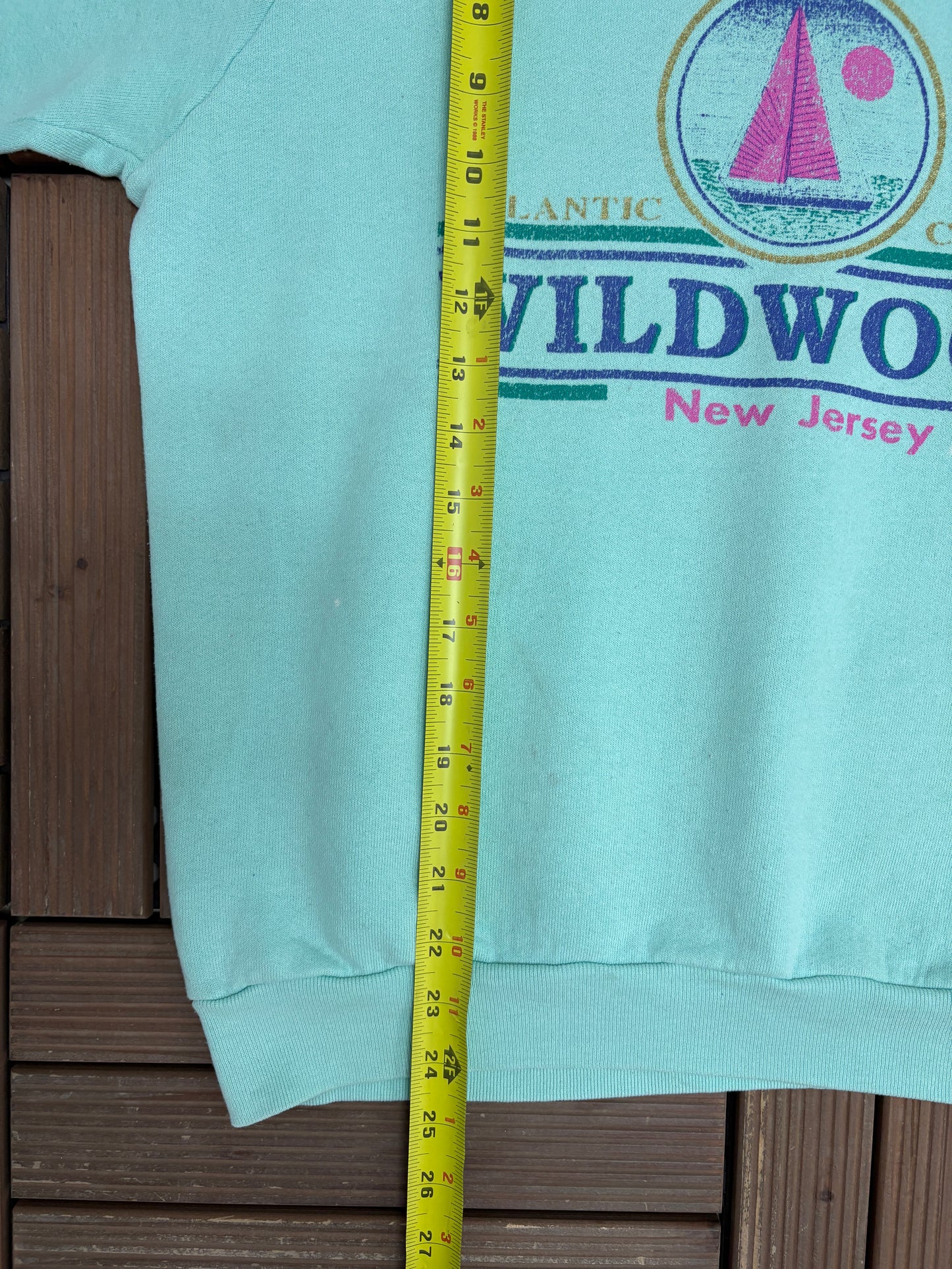 Wildwood, New Jersey Graphic Crewneck | Size Large | Vintage 1980s Tourist Promotional Blue Sweater |