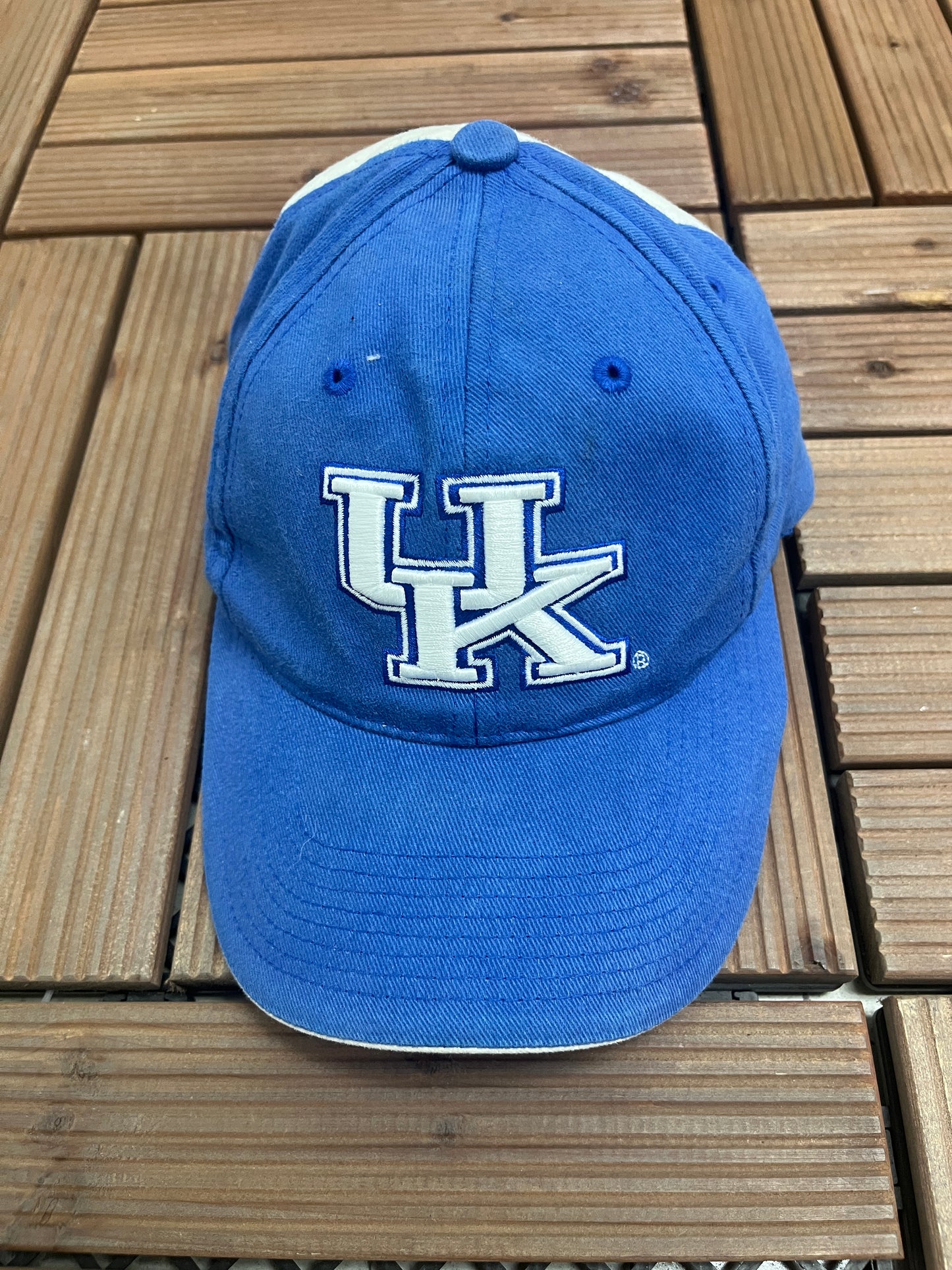 Kentucky Wildcats Embroidered Graphic Hat | Metal Clasp | Vintage 1990s Starter Blue Cap |