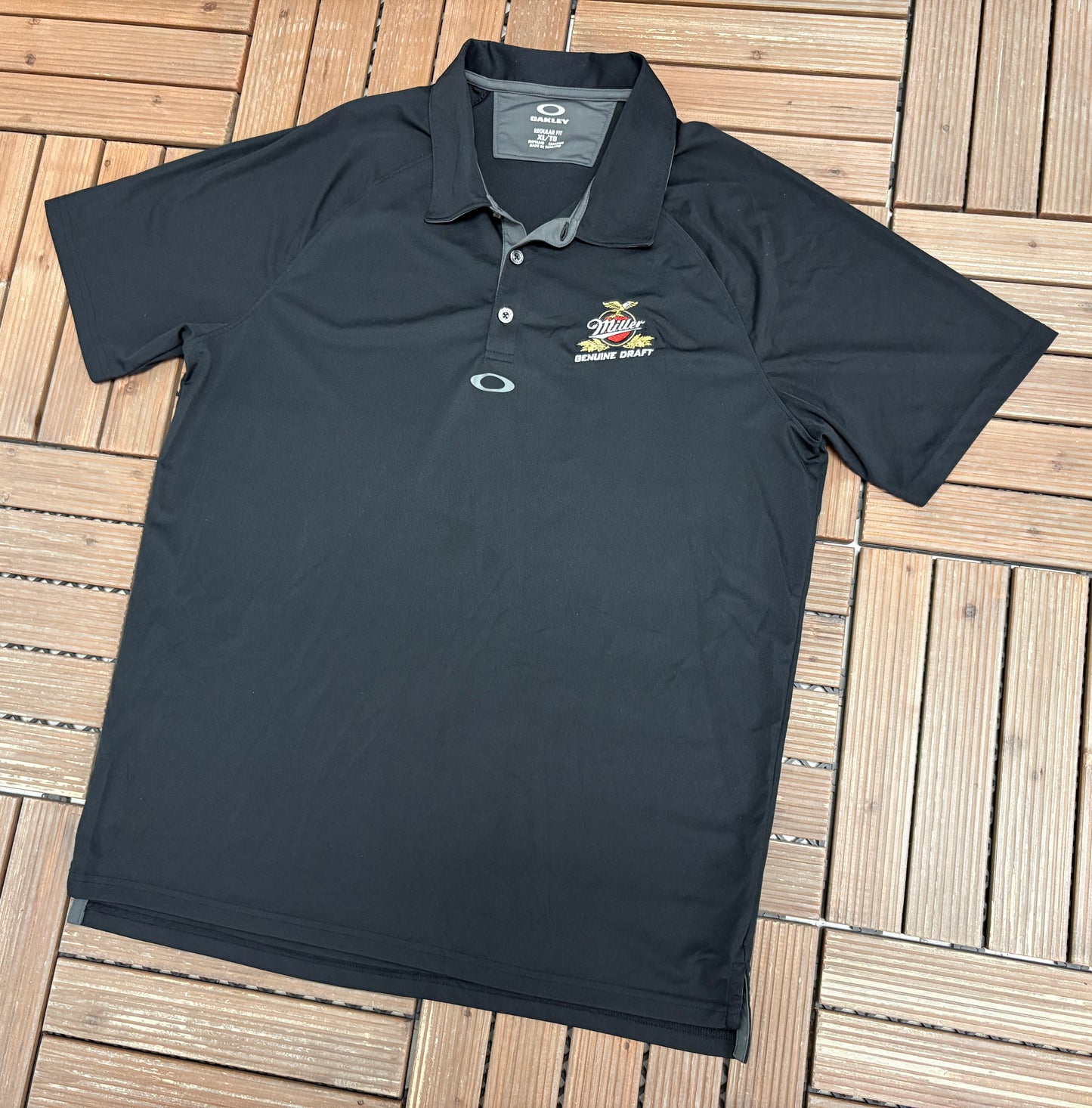 Miller Genuine Draft Embroidered Graphic Golf Shirt | Size X-Large | Modern Oakley Black T-Shirt |