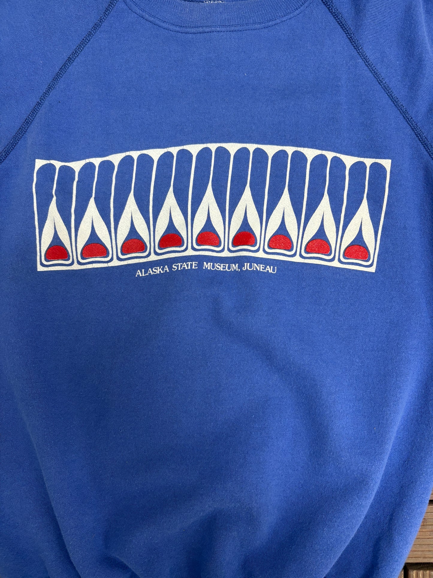 Alaska State Museum Graphic Crewneck | Size Medium | Vintage 1980s Tourist Promotional Blue Sweater |