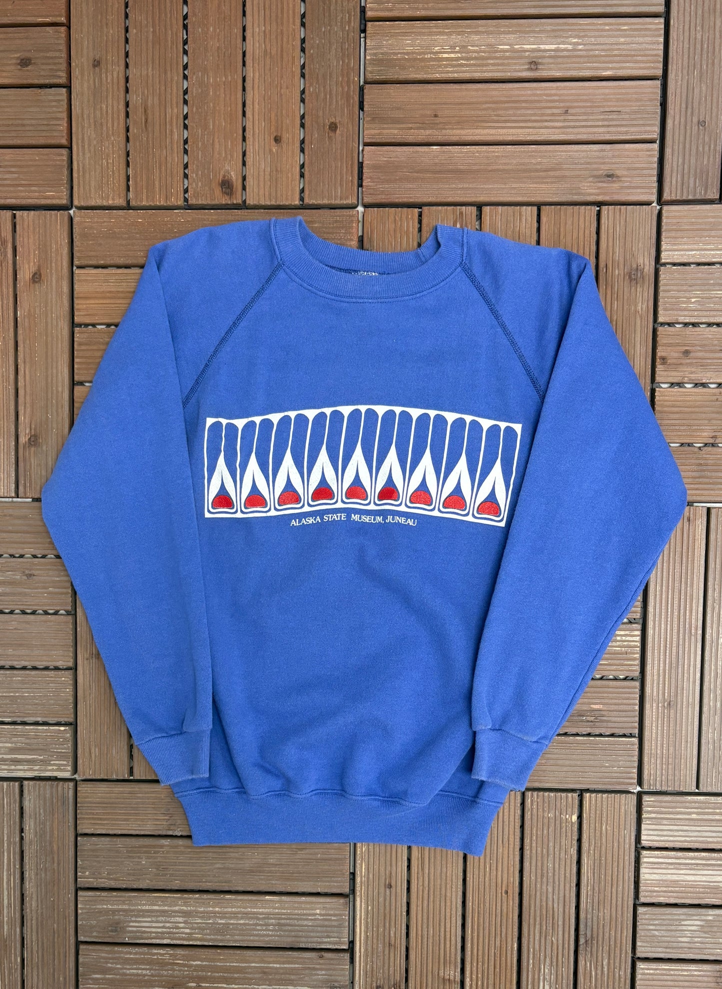 Alaska State Museum Graphic Crewneck | Size Medium | Vintage 1980s Tourist Promotional Blue Sweater |