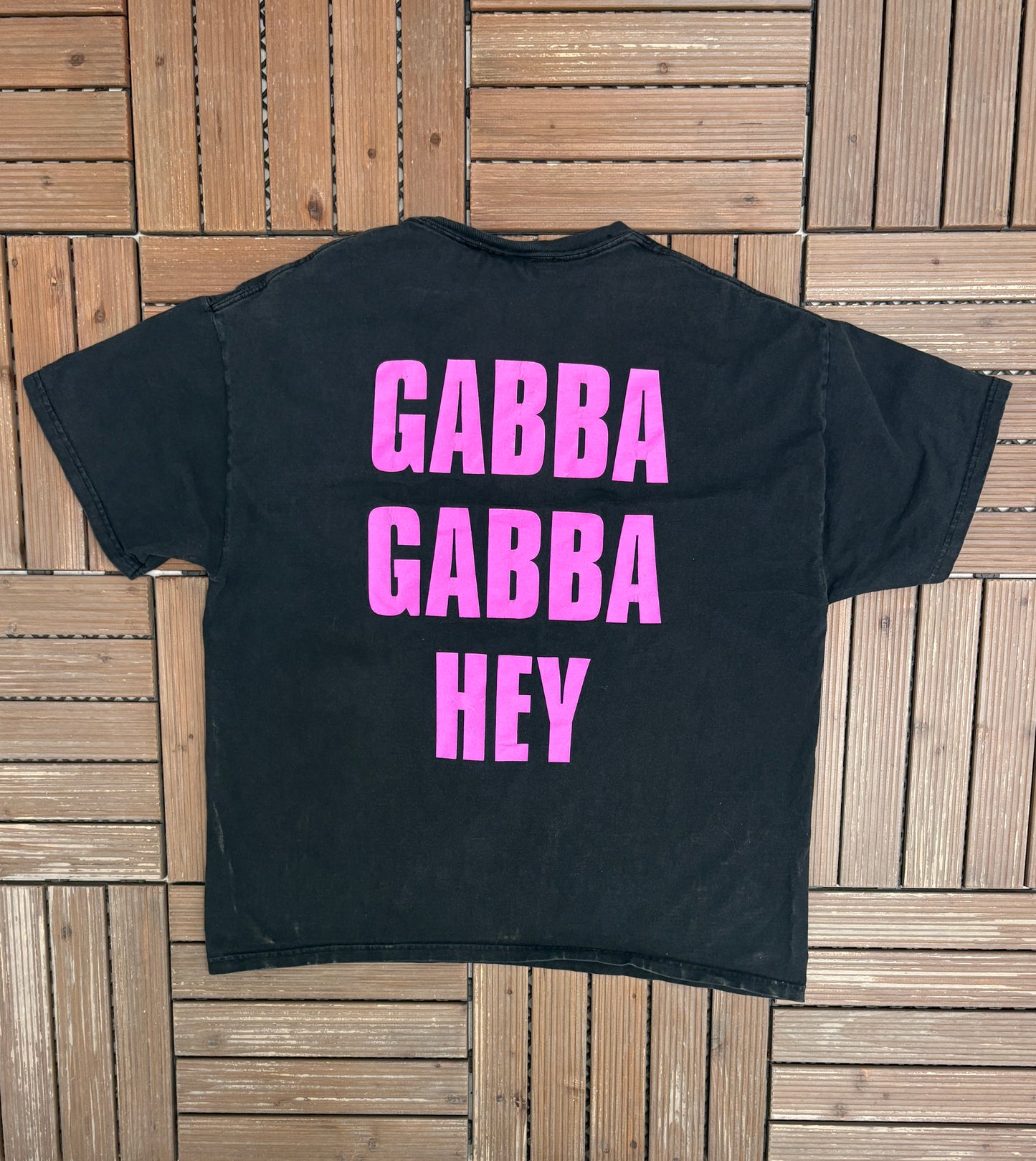 Ramones Gabba Gabba Hey Graphic Tee | Size X-Large | Vintage 2000s Rock Band Black T-Shirt |