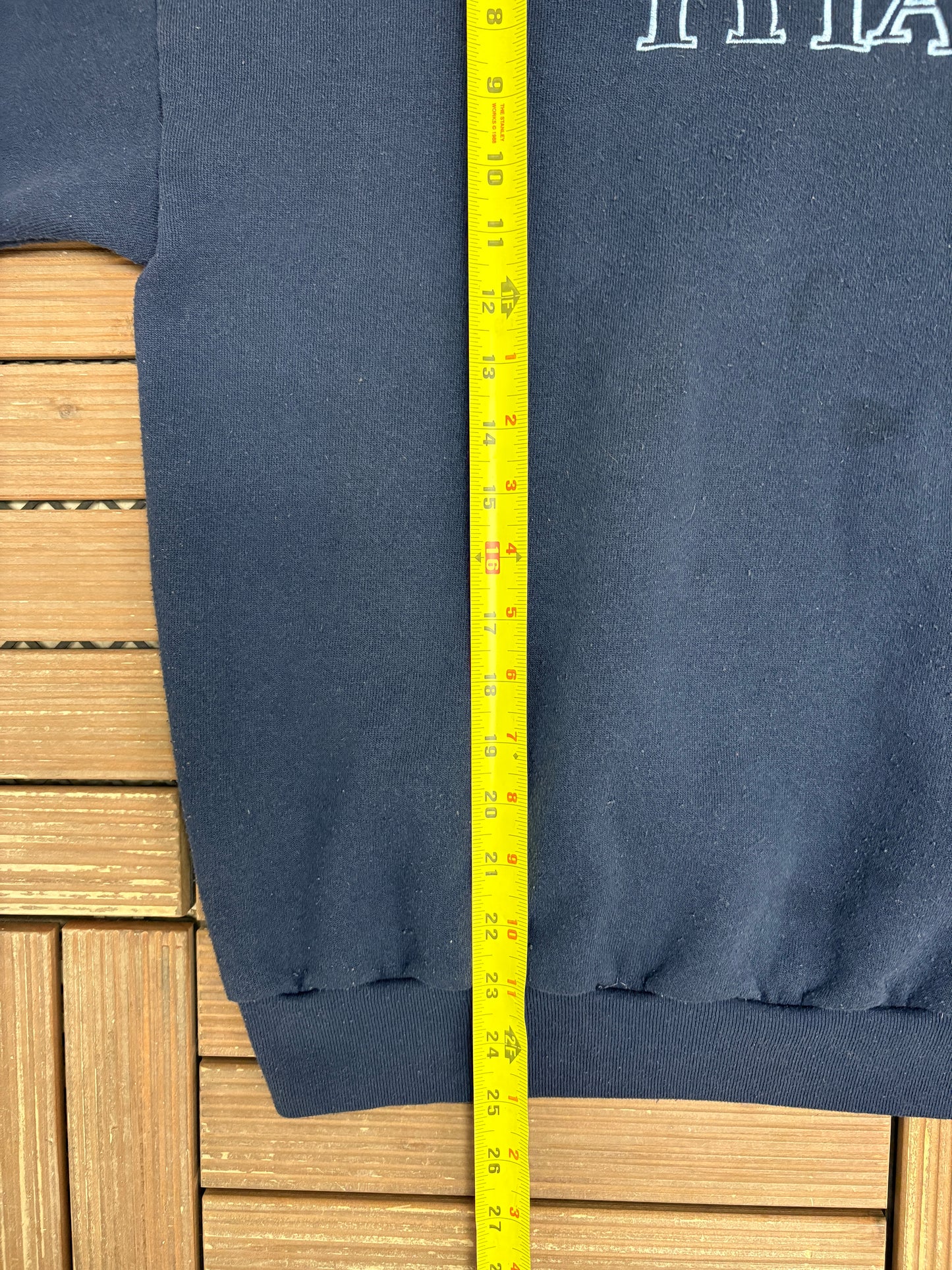Tennessee Titans Embroidered Graphic Crewneck | Size Medium | Vintage 1990s NFL Football Blue Sweater |