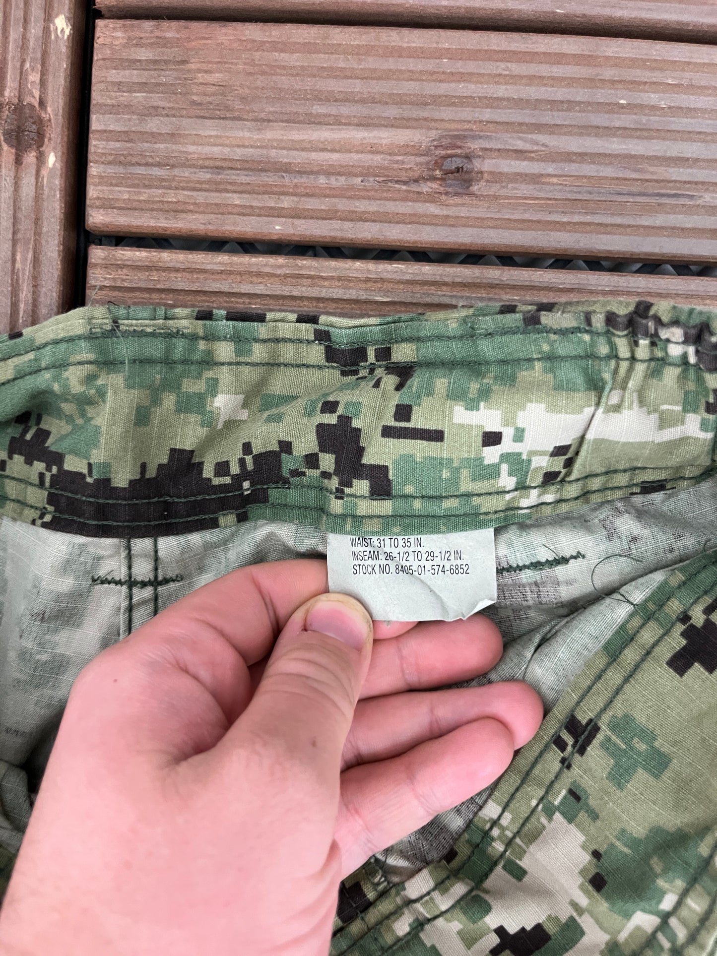 Camouflage Army Cargo Pants | Size Medium-Short | Vintage 1990s Camouflage Green Cargo Pants |