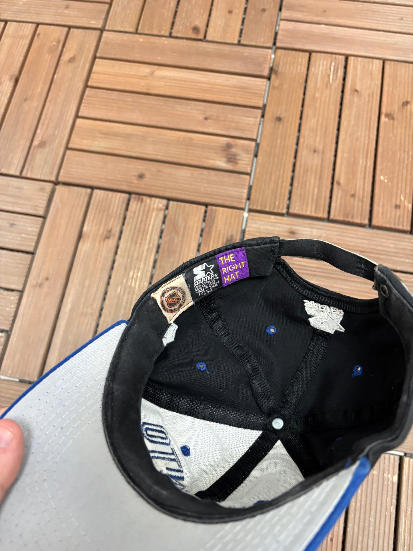 Toronto Maple Leafs Embroidered Graphic Hat | Metal Clasp | Vintage 1990s NHL Hockey Black Cap |