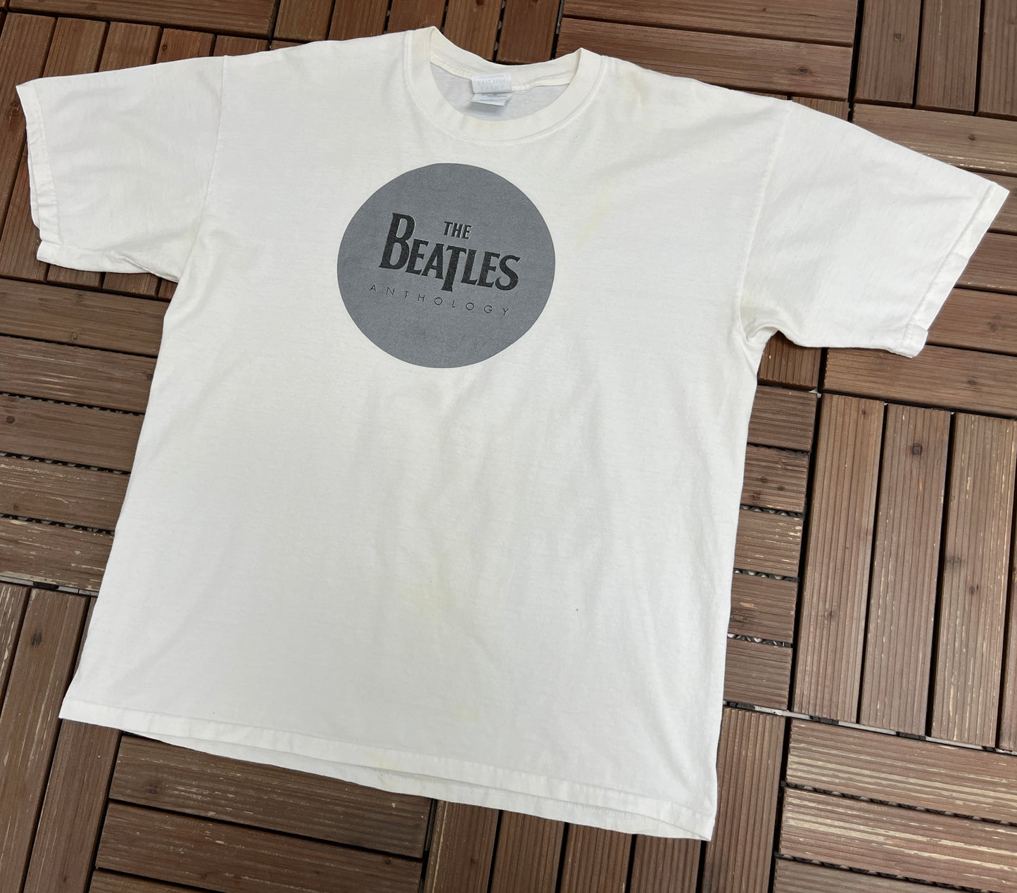 The Beatles Anthology Graphic Tee | Size X-Large | Vintage 2000s Rock Band Music White T-Shirt |