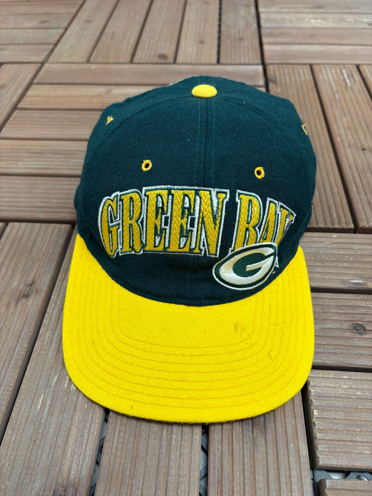Green Bay Packers Embroidered Graphic Hat | Snap Back | Vintage 1990s Starter NFL Football Green Cap |