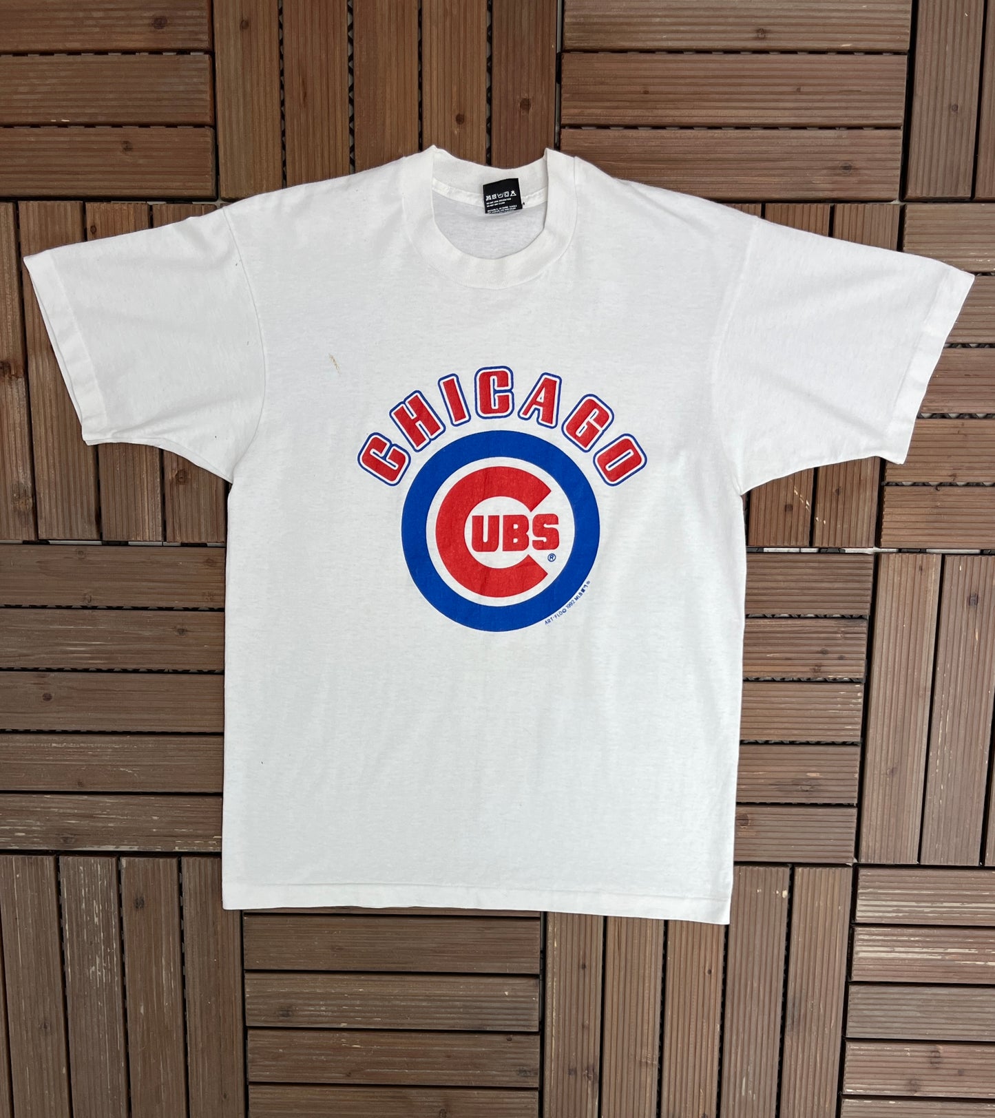 Chicago Cubs Graphic Tee | Size Large | Vintage 1990s MLB Baseball White T-Shirt |