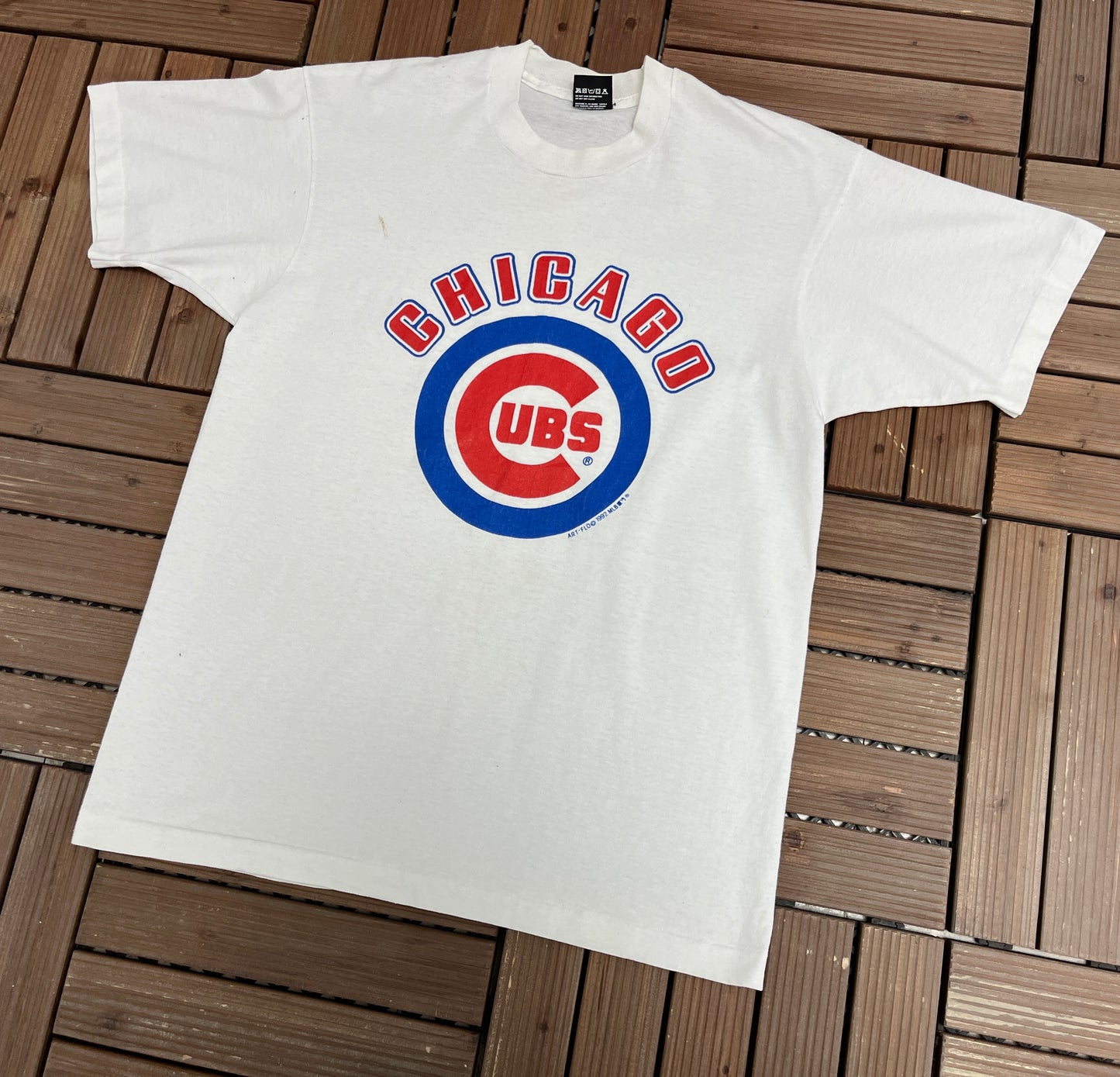 Chicago Cubs Graphic Tee | Size Large | Vintage 1990s MLB Baseball White T-Shirt |