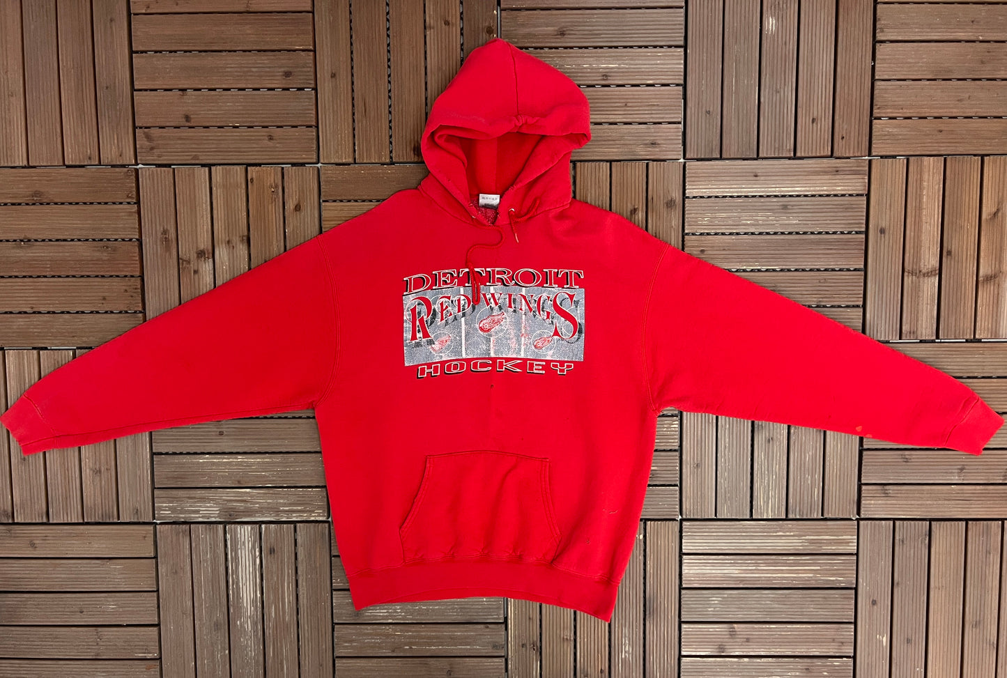 Detroit Red Wings Hockey Graphic Hoodie | Size X-Large | Vintage 1990s NHL Hockey Red Sweater |