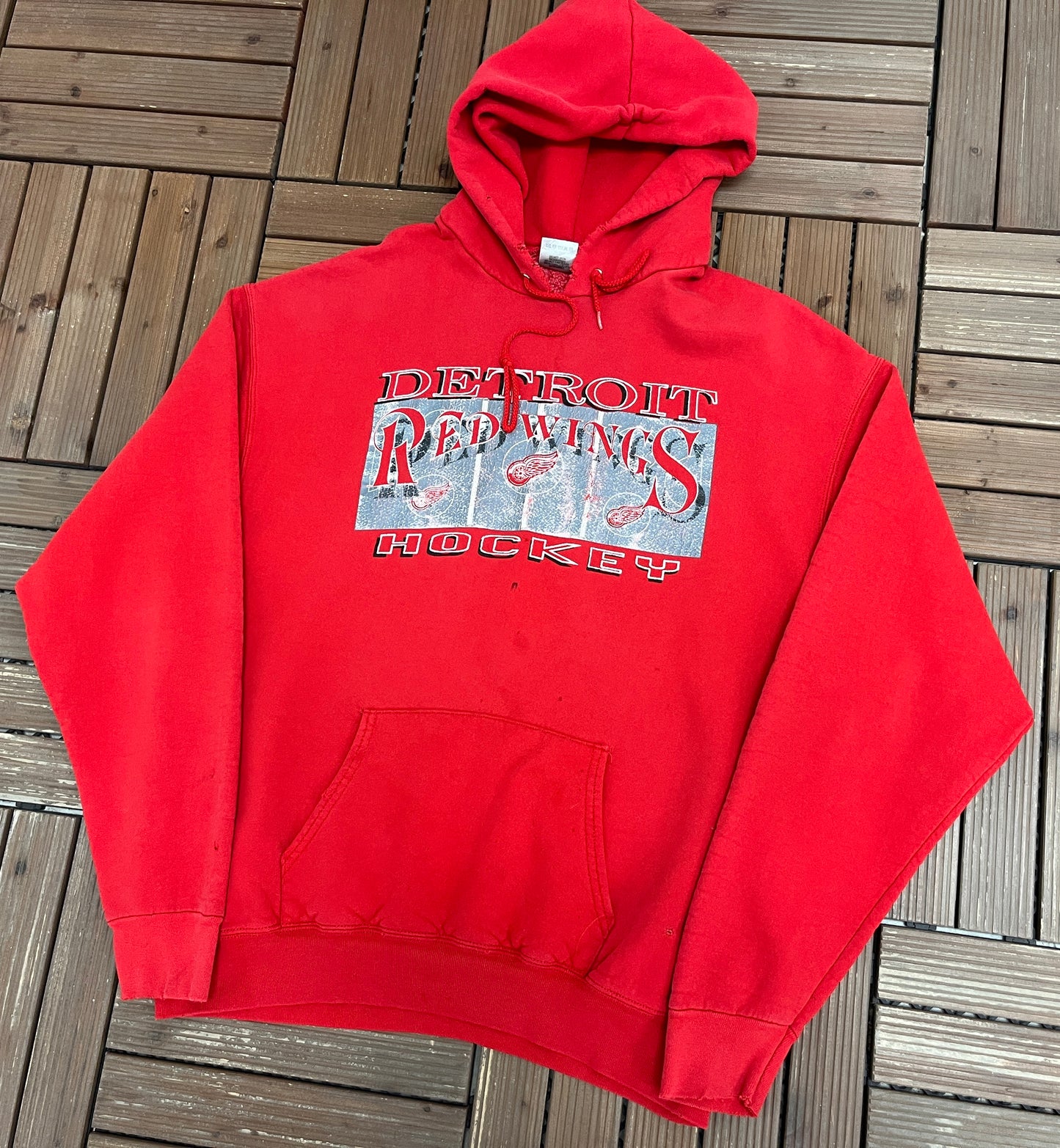 Detroit Red Wings Hockey Graphic Hoodie | Size X-Large | Vintage 1990s NHL Hockey Red Sweater |