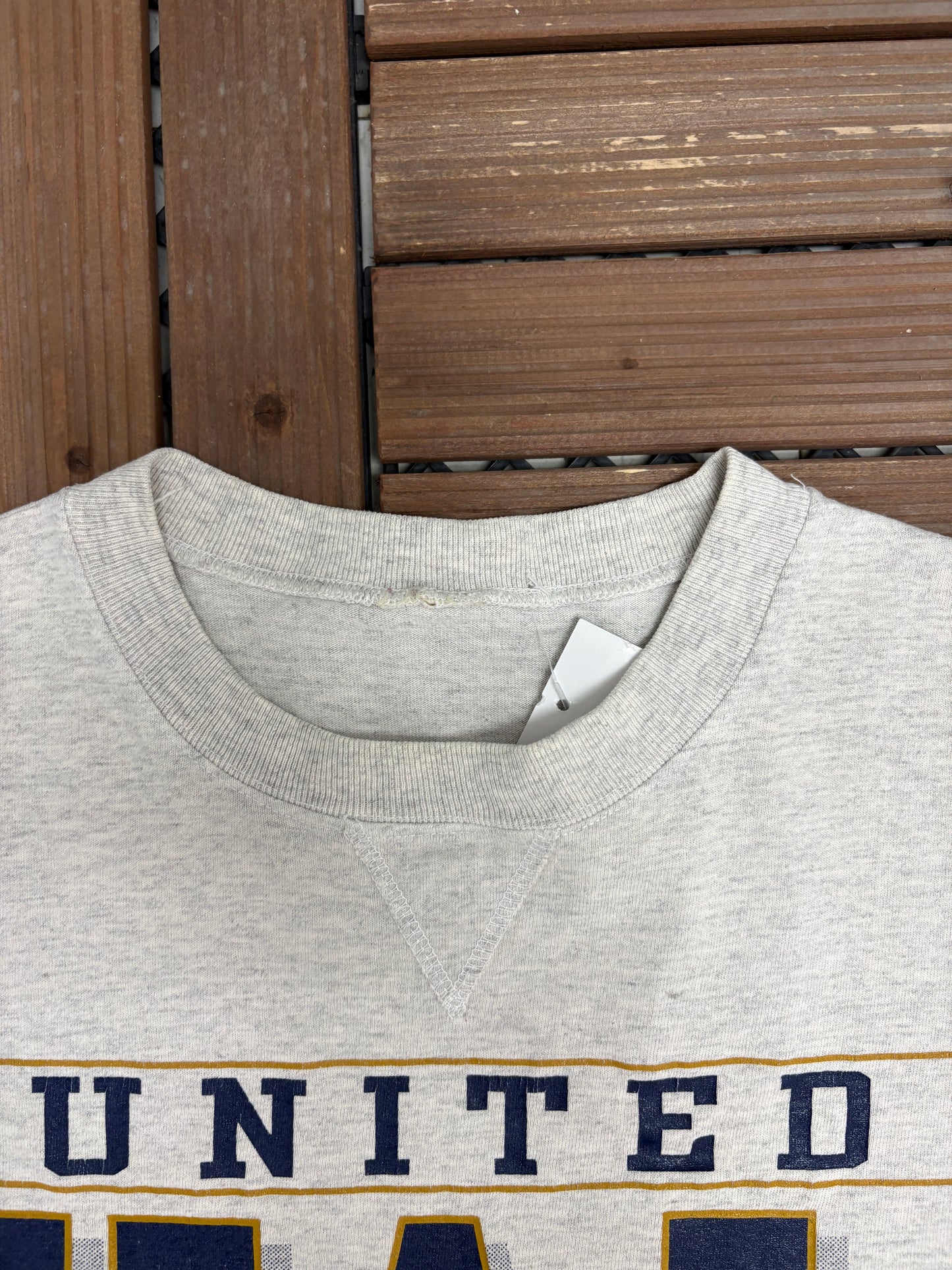 United Airlines Graphic Tee | Size X-Large | Vintage 1990s Promotional Company Grey T-Shirt |