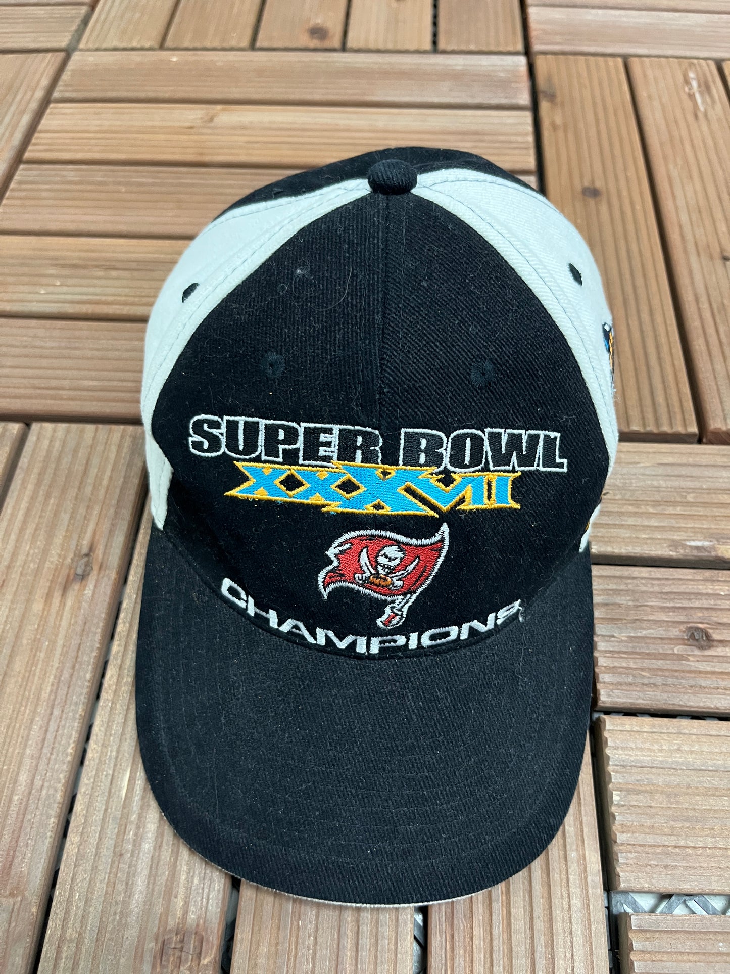 Tampa Bay Buccaneers Super Bowl XXXVII Champions Graphic Hat | Strap Back | Vintage 2000s NFL Football Black Cap |