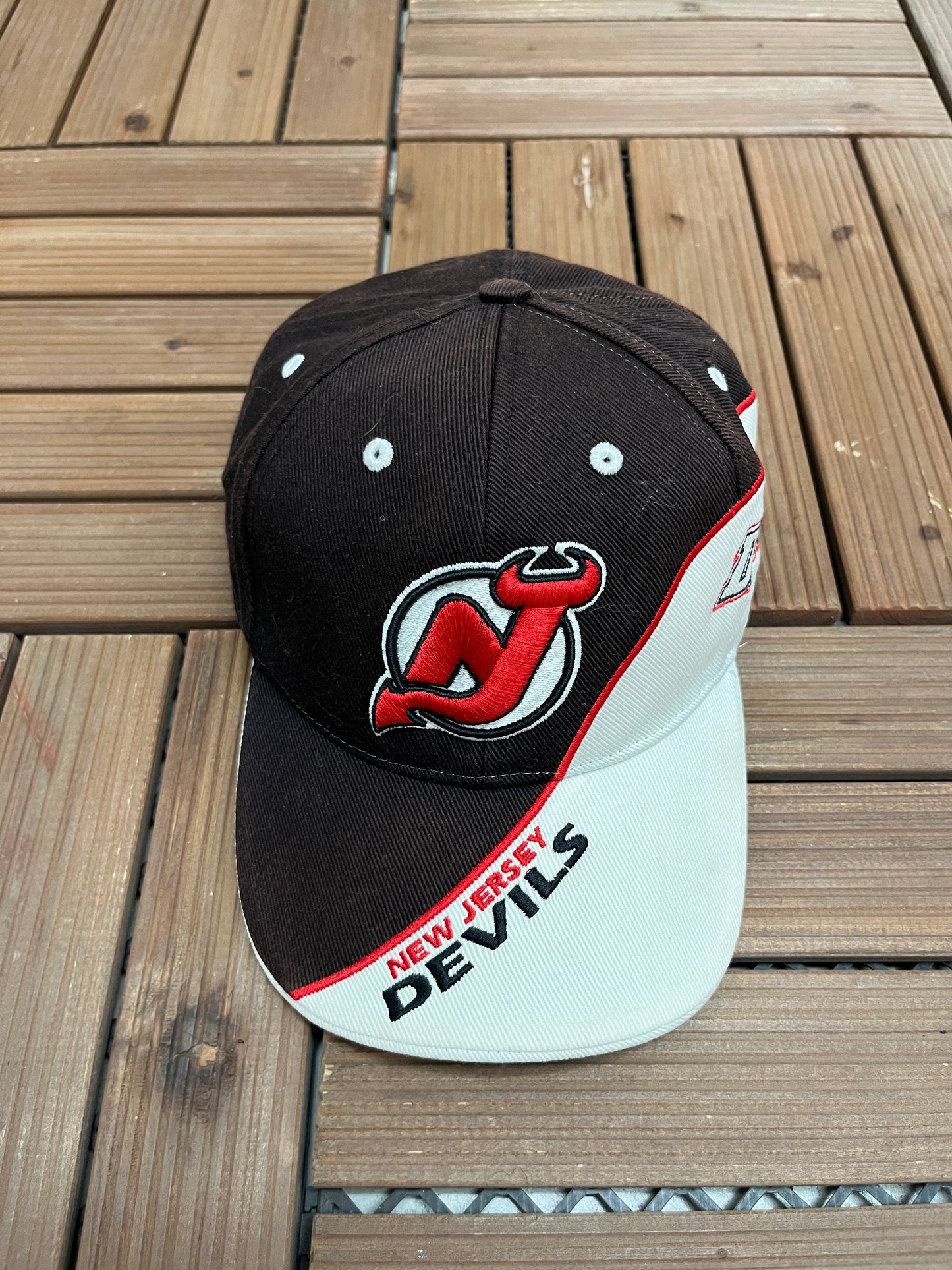 New Jersey Devils Graphic Hat | Strap Back | Vintage 2000s NHL Hockey Black Cap |