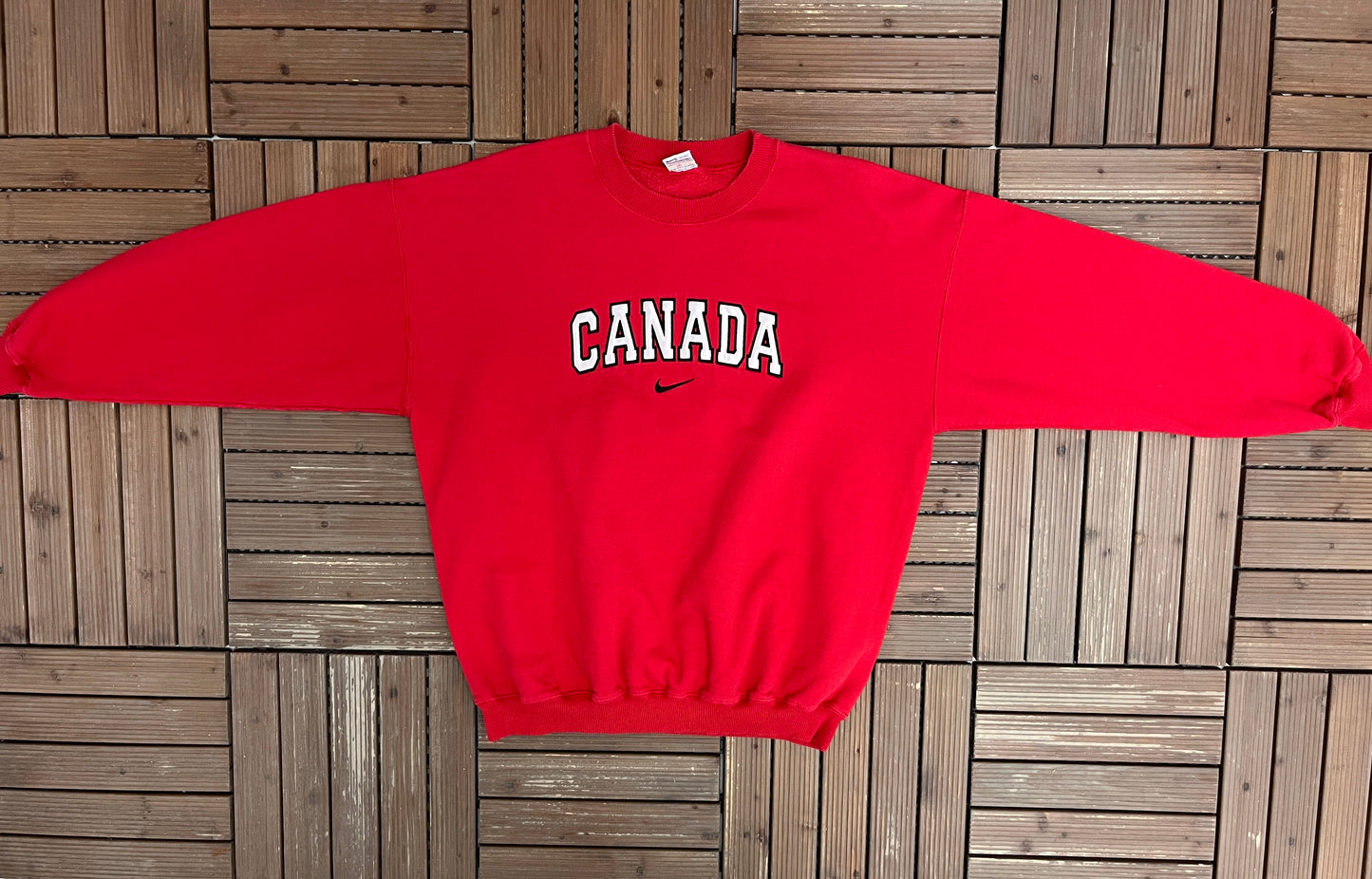 Canada Nike Stitched Graphic Crewneck | Size X-Large | Vintage 1990s Hockey Red Sweater |