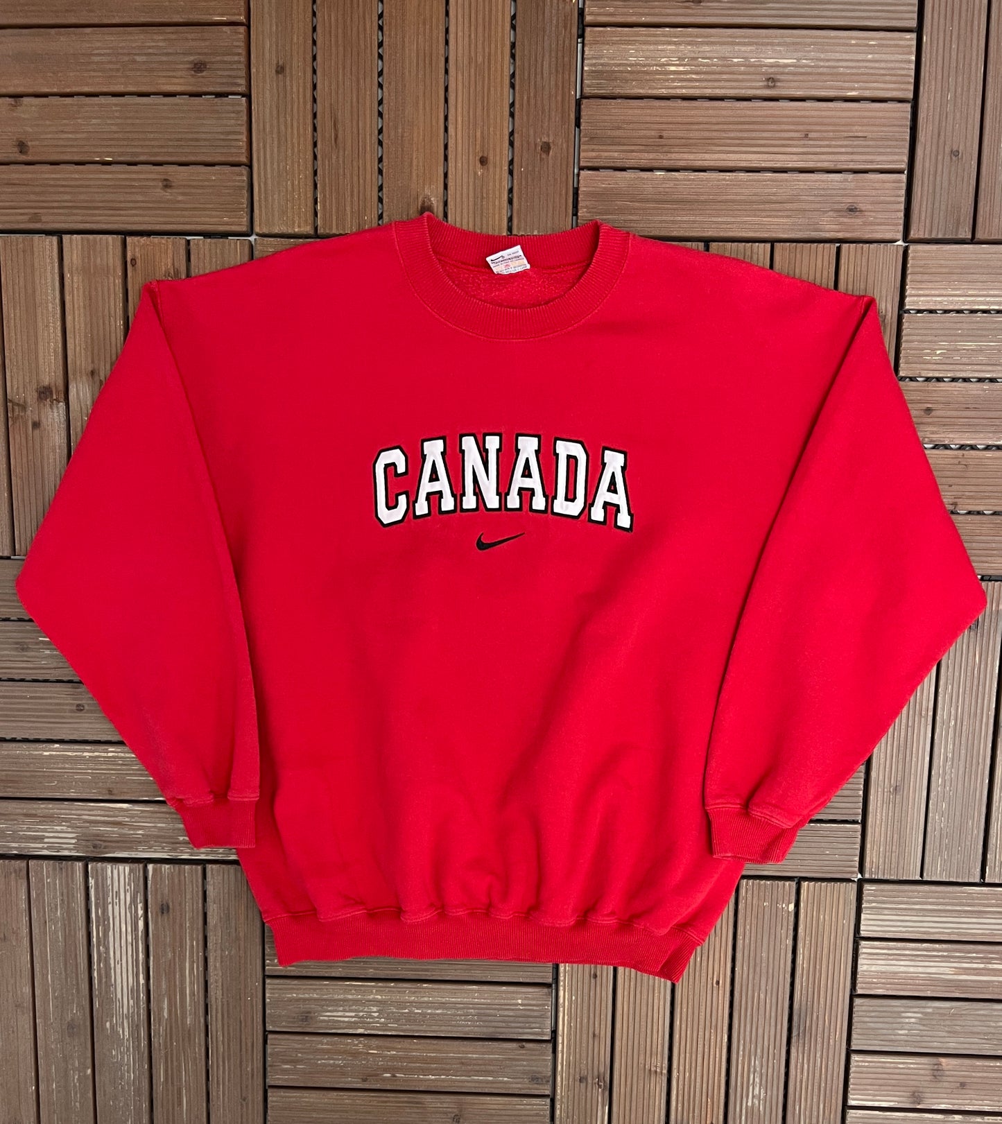 Canada Nike Stitched Graphic Crewneck | Size X-Large | Vintage 1990s Hockey Red Sweater |