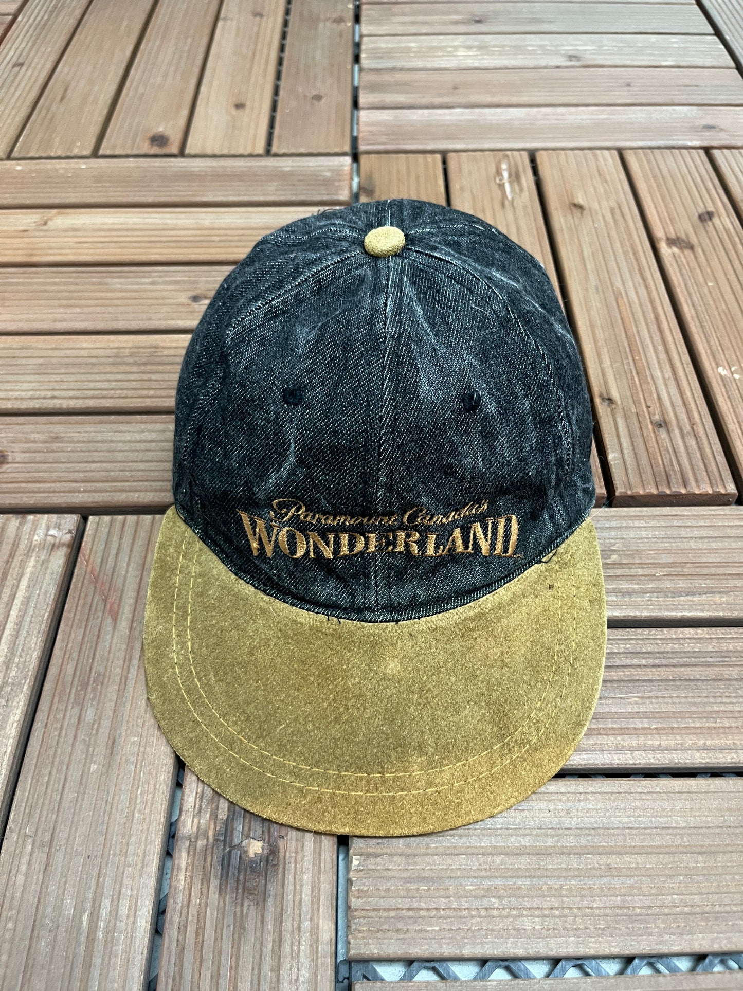 Paramount Canada's Wonderland Graphic Hat | Metal Clasp | Vintage 1990s Promotional Grey Cap |