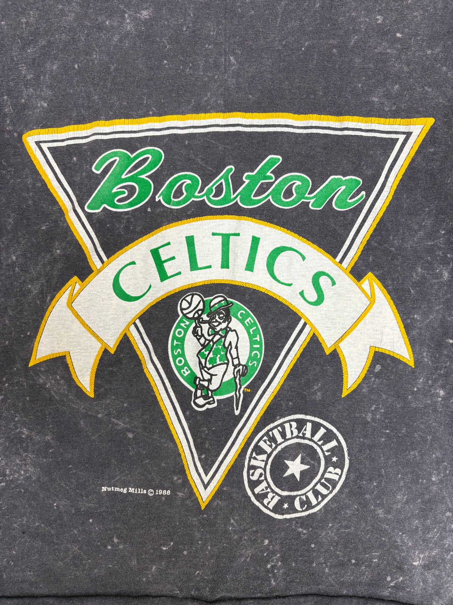 Boston Celtics Graphic Tee | Size Small | Vintage 1980s NBA Basketball Grey T-Shirt |