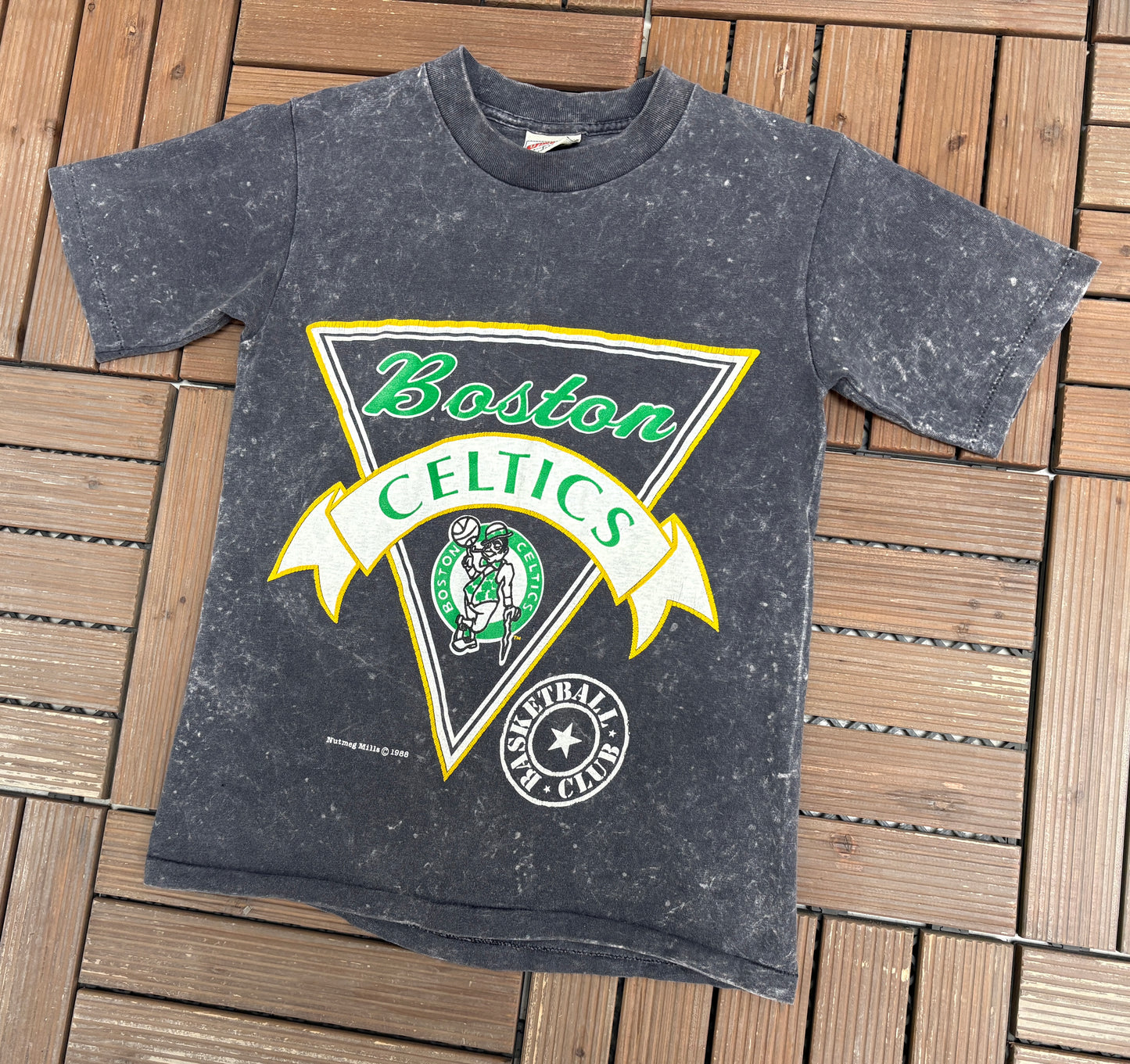Boston Celtics Graphic Tee | Size Small | Vintage 1980s NBA Basketball Grey T-Shirt |