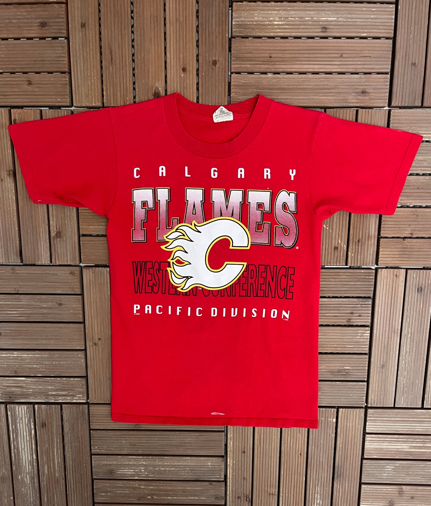 Calgary Flames Graphic Tee | Size Small | Vintage 1990s NHL Hockey Red T-Shirt |