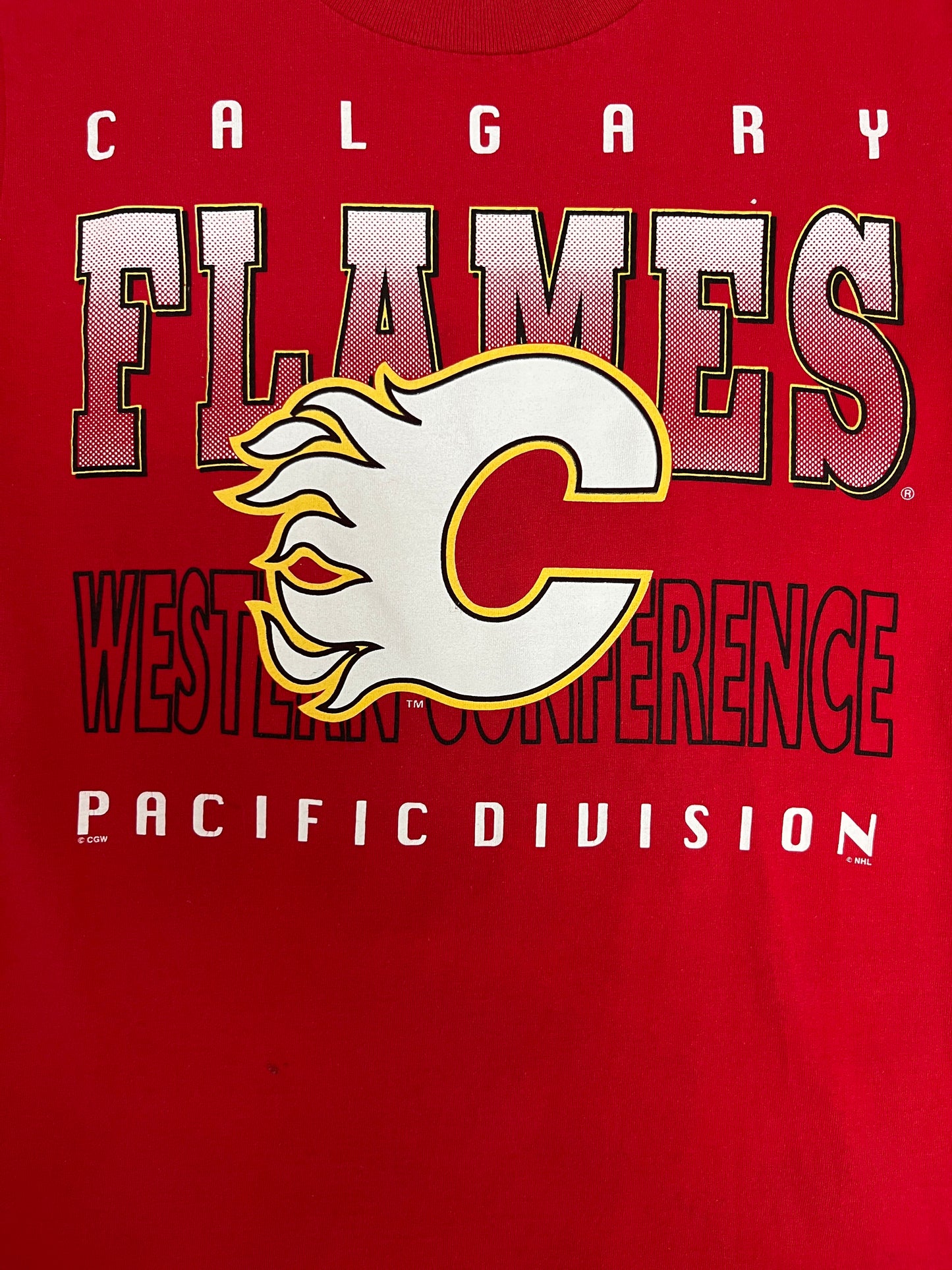 Calgary Flames Graphic Tee | Size Small | Vintage 1990s NHL Hockey Red T-Shirt |