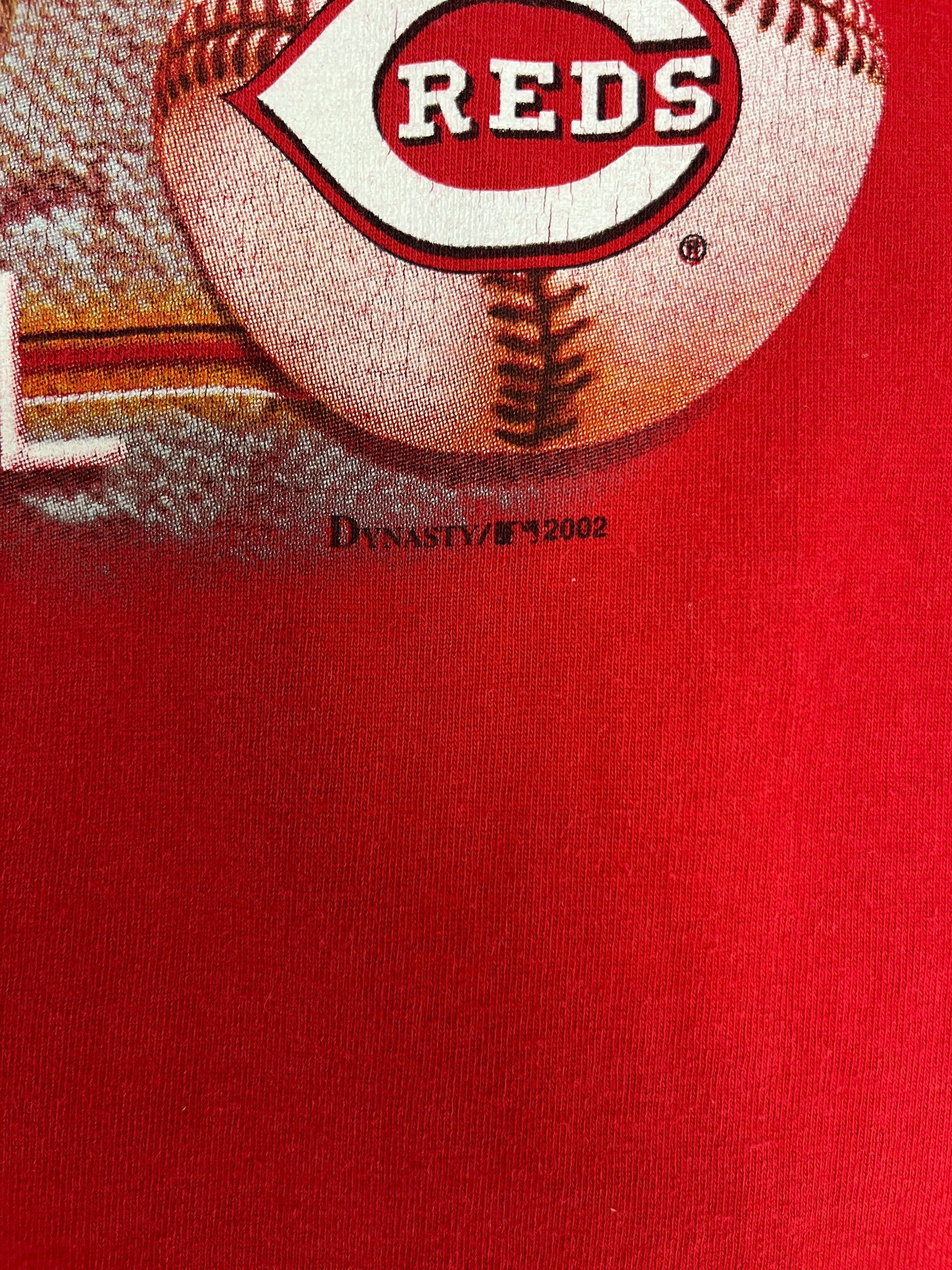 Cincinnati Reds Baseball Graphic Tee | Size Large | Vintage 2000s MLB Baseball Red T-Shirt |