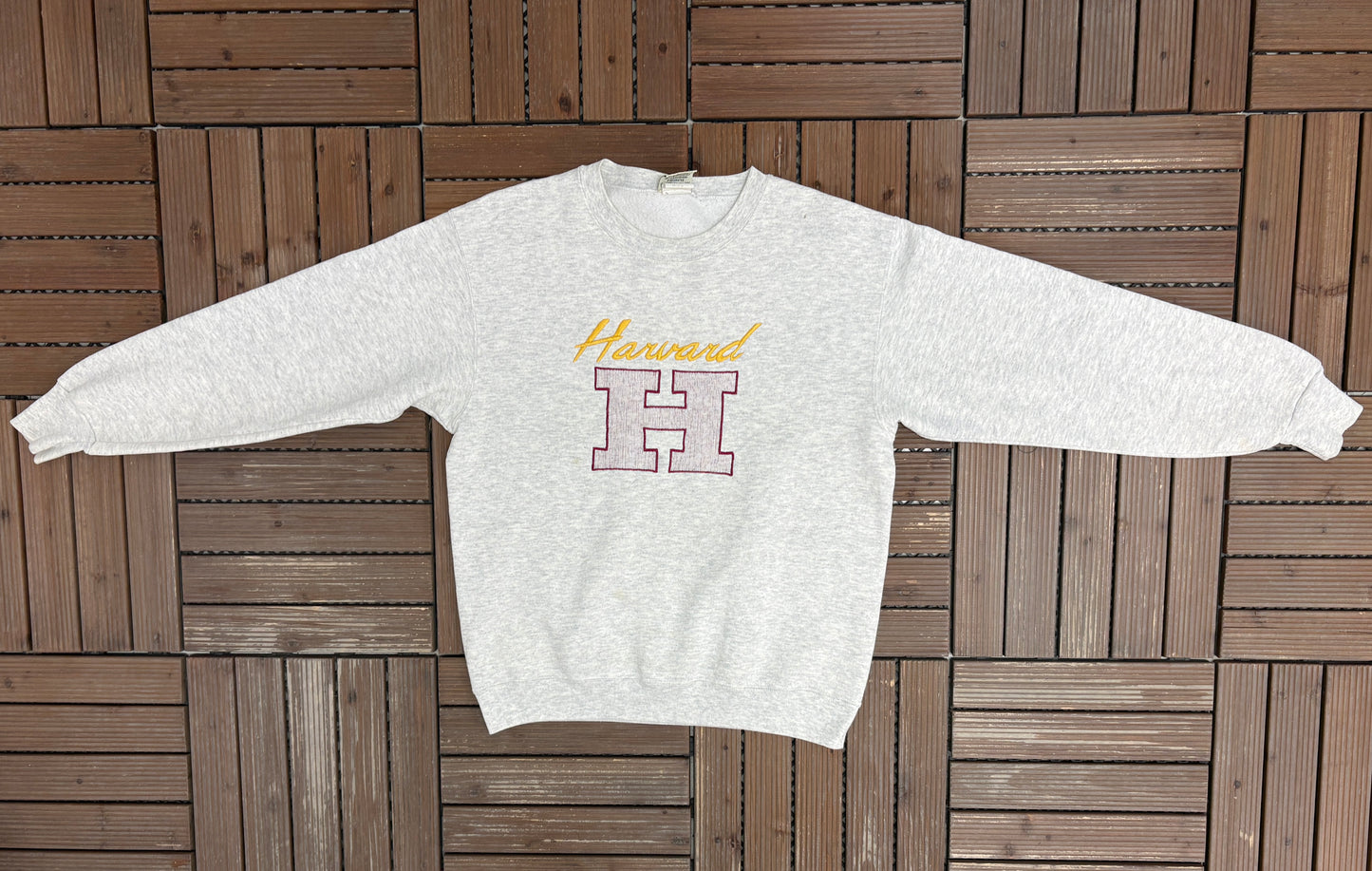 Harvard Crimson Stitched Graphic Crewneck | Size Medium | Vintage 1990s College Grey Sweater |