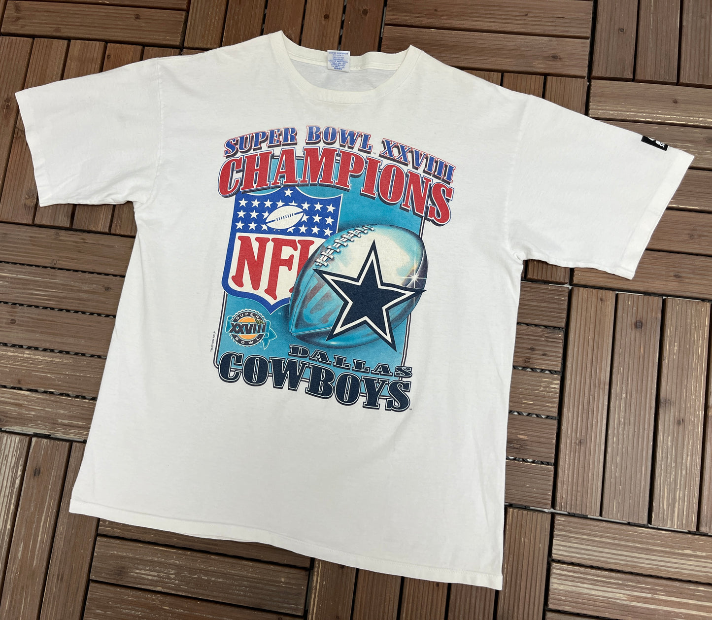 Dallas Cowboys Super Bowl XXVIII Champions Graphic Tee | Size Large | Vintage 1990s NFL Football White T-Shirt |