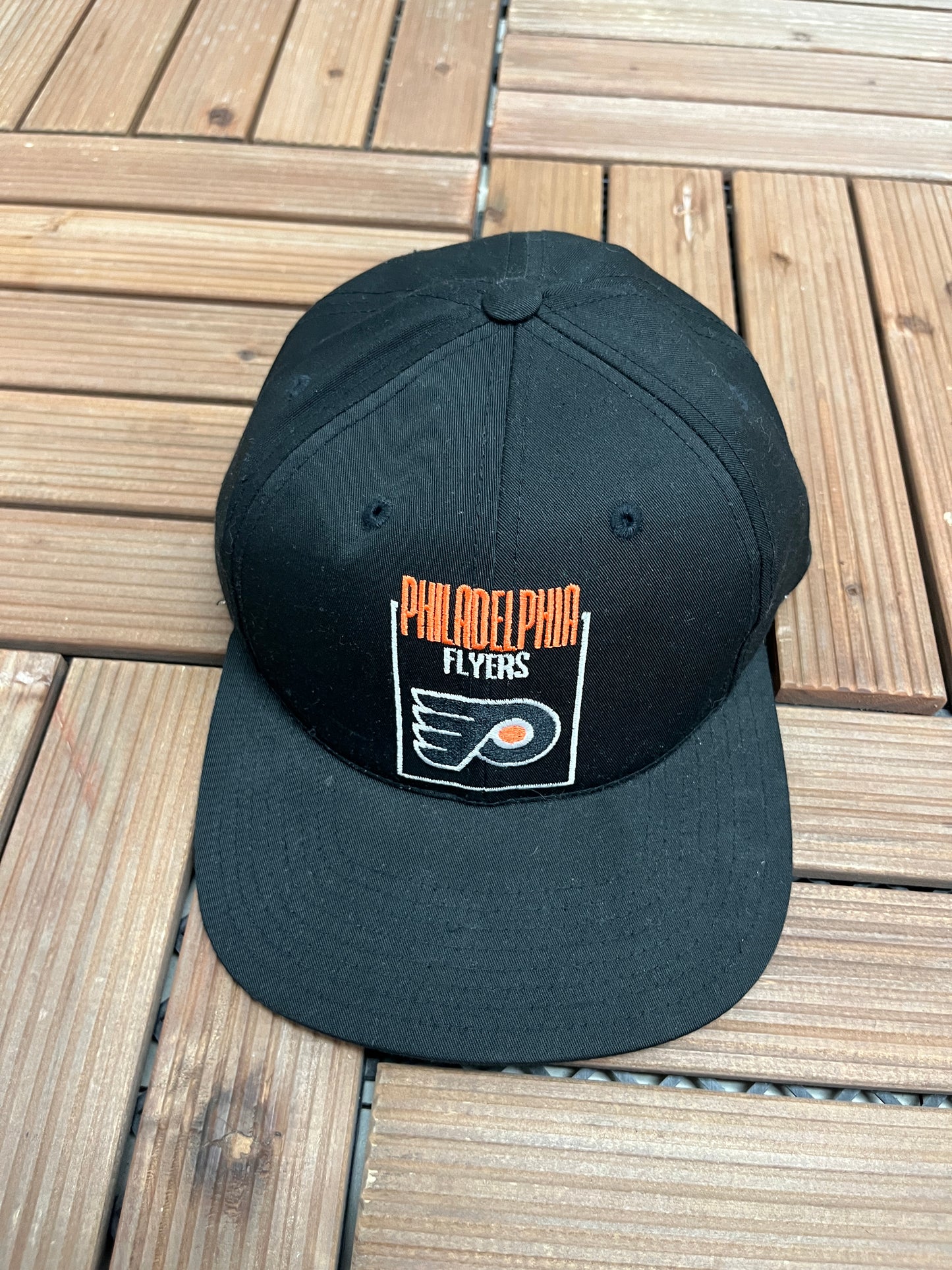 Philadelphia Flyers Embroidered Graphic Hat | Snap Back | Vintage 1990s NHL Hockey Starter Cap |