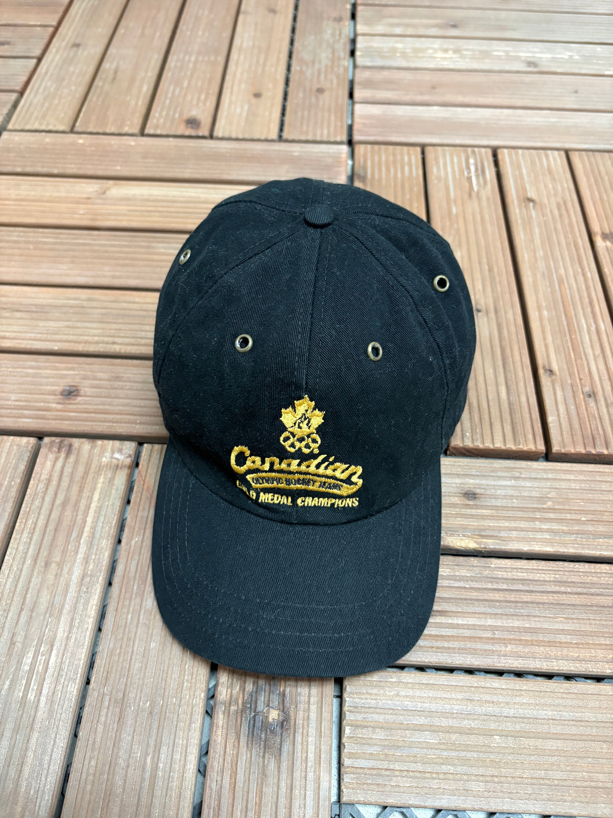 Team Canada Hockey Team 2002 Salt Lake City Olympics Hat | Metal Clasp | Vintage 2000s Black Cap |
