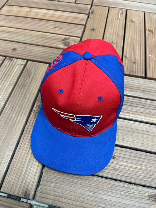 New England Patriots Embroidered Graphic Hat | Snap Back | Vintage 1990s NFL Football Red Hat |