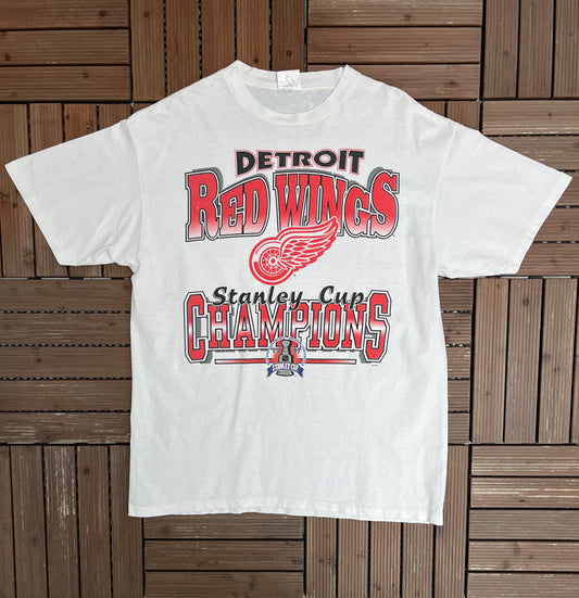 Detroit Red Wings Stanley Cup Champions 1997 Graphic Tee | Size X-Large | Vintage 1990s NHL Hockey White T-Shirt |