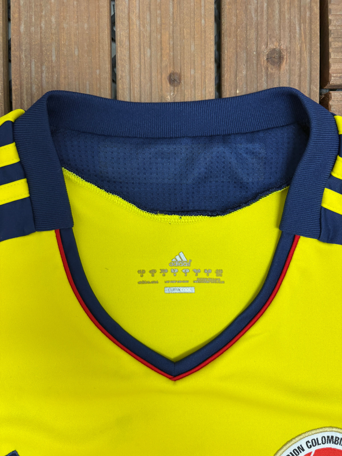Colombia National Football Team Home Kit | Size Large | Vintage 2000s Yellow Soccer Jersey |
