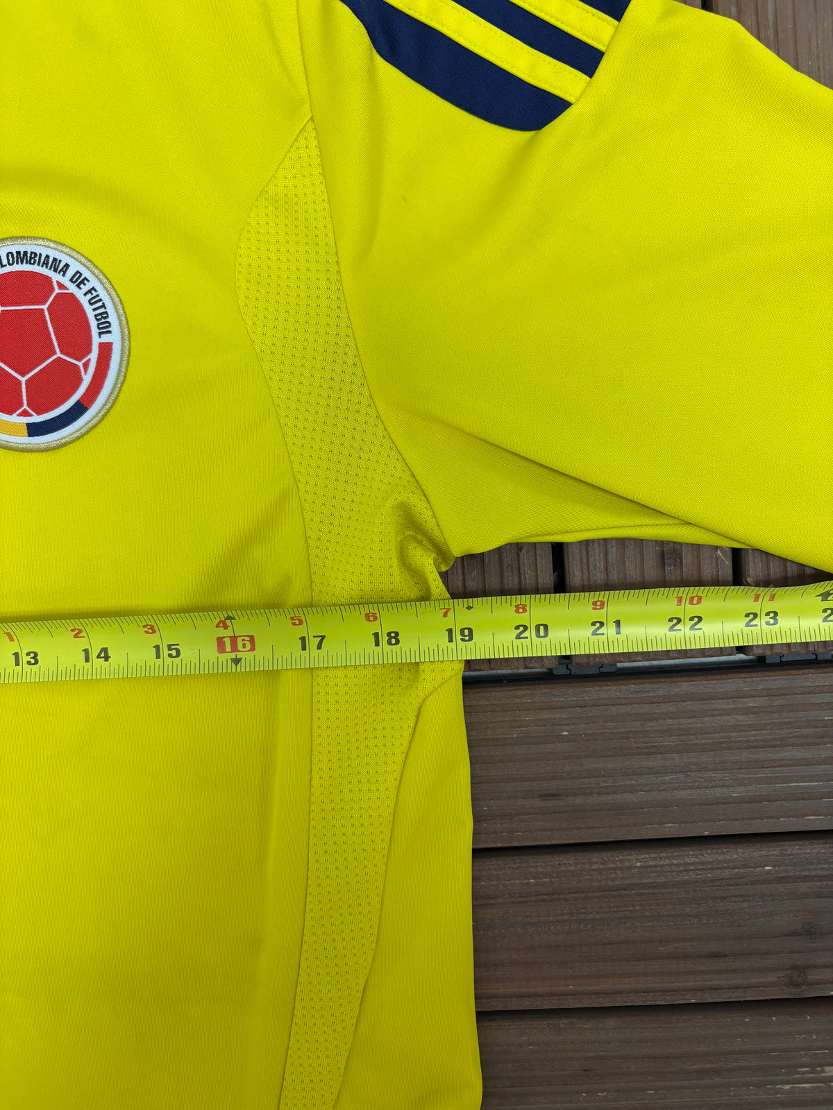 Colombia National Football Team Home Kit | Size Large | Vintage 2000s Yellow Soccer Jersey |