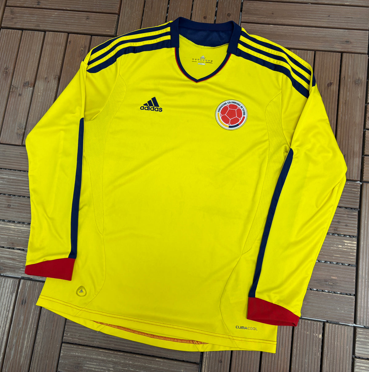 Colombia National Football Team Home Kit | Size Large | Vintage 2000s Yellow Soccer Jersey |