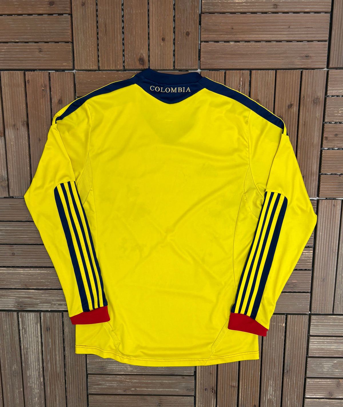 Colombia National Football Team Home Kit | Size Large | Vintage 2000s Yellow Soccer Jersey |