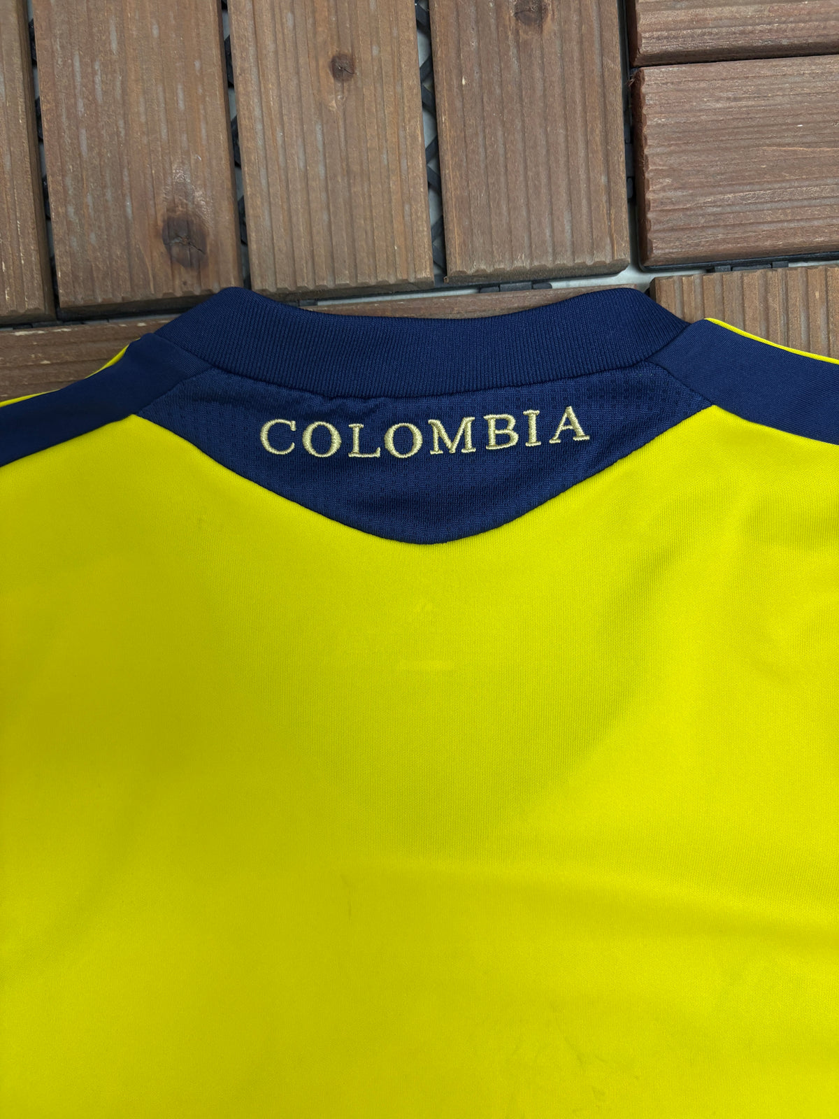 Colombia National Football Team Home Kit | Size Large | Vintage 2000s Yellow Soccer Jersey |