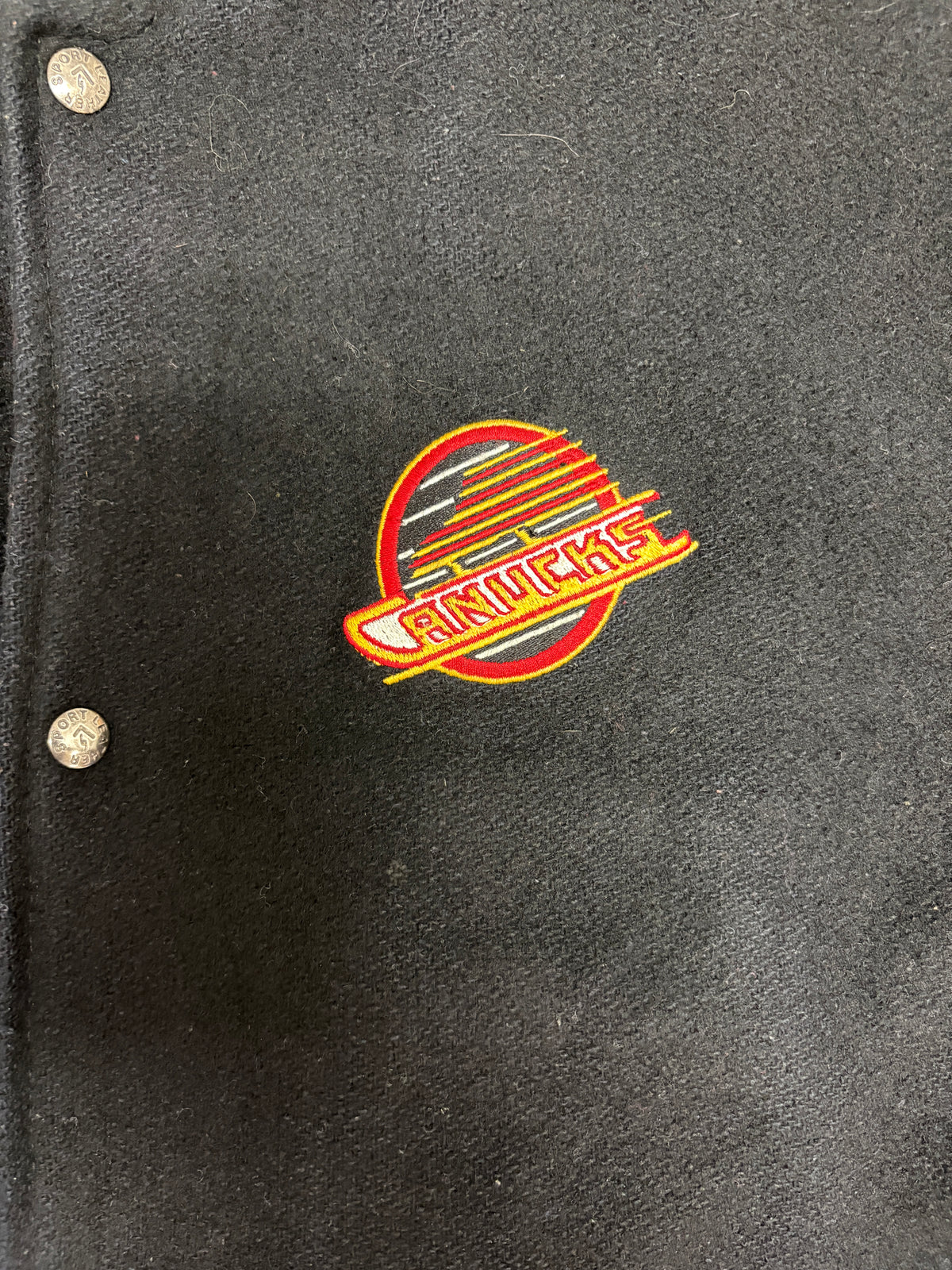 Vancouver Canucks Flying Skate Graphic Jacket | Size X-Large | Vintage 1990s NHL Hockey Black Jacket |