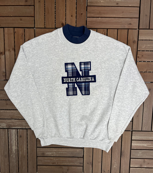 North Carolina Stitched Graphic Crewneck | Size X-Large | Vintage 1990s Tourist Grey Sweater |